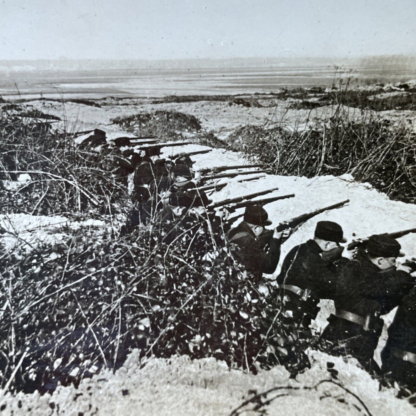 Antique 1918 Beglian Soldiers Defend A Trench WW1 Stereoview Photo Card P2783