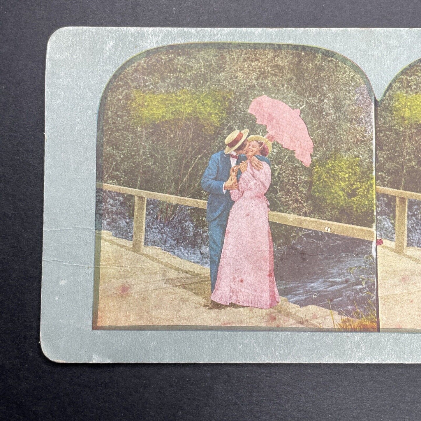 Antique 1904 Younger Lovers Kiss On A Bridge Stereoview Photo Card P1250