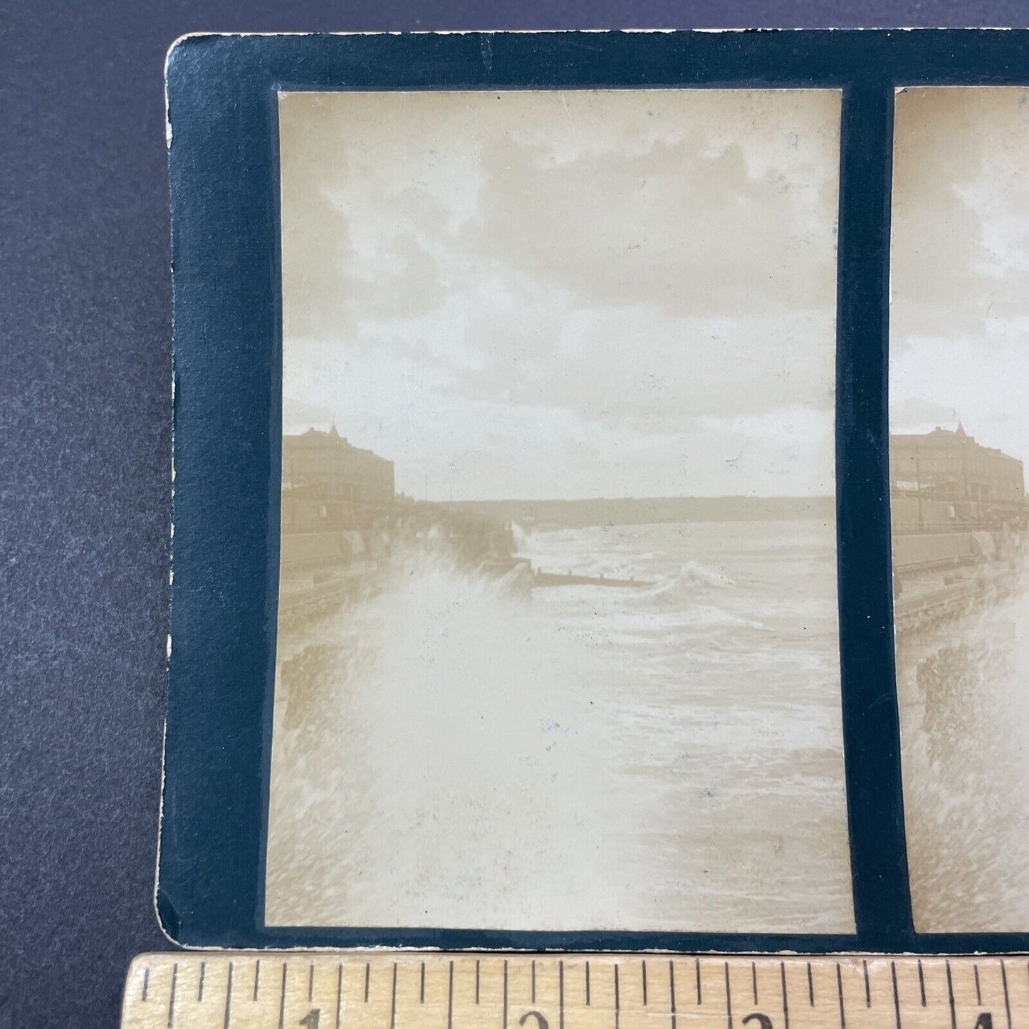 Antique 1910 Large Waves Bash Aberystwyth England UK Stereoview Photo Card V2202