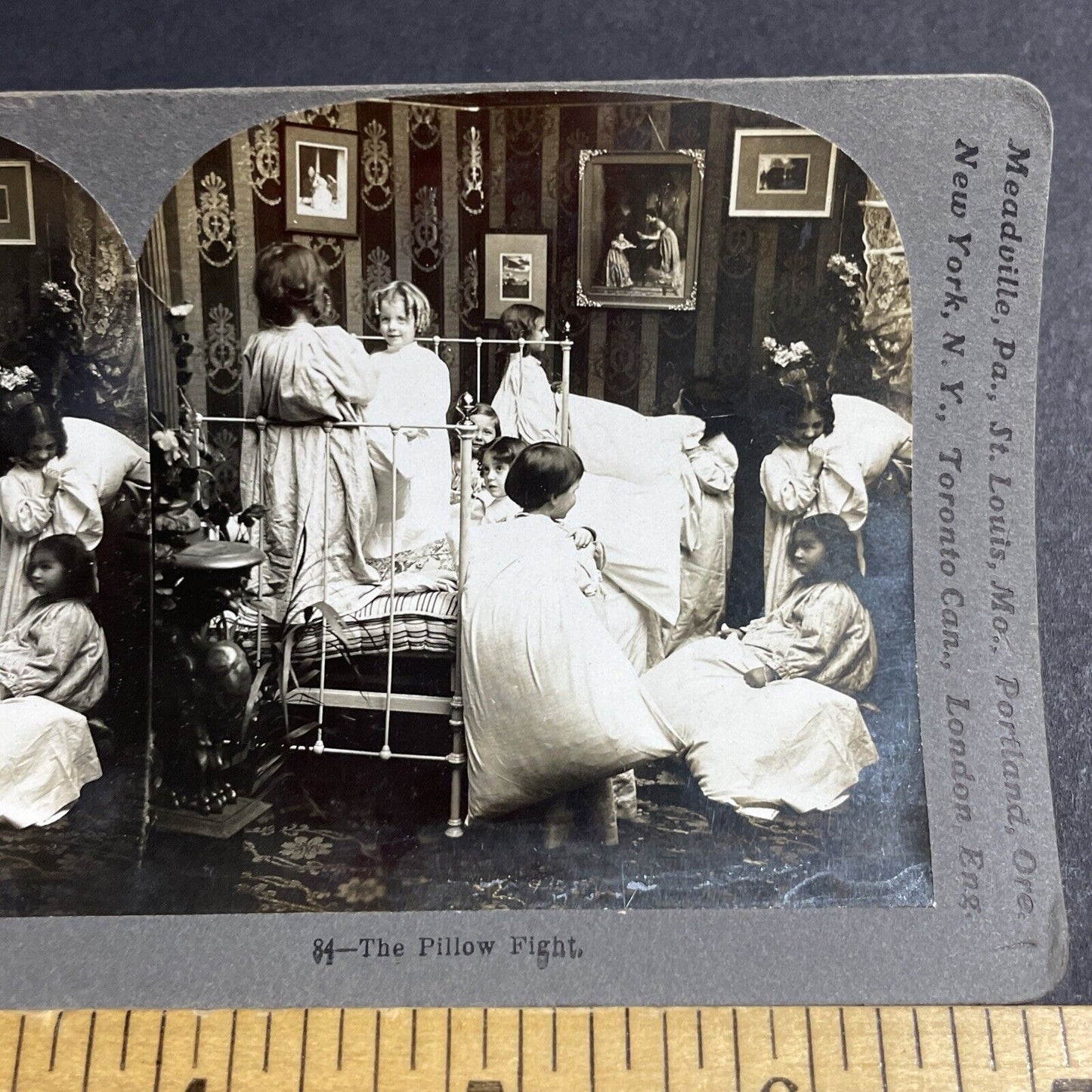 Antique 1901 Children Have Pillow Fight In Bed Stereoview Photo Card P4769