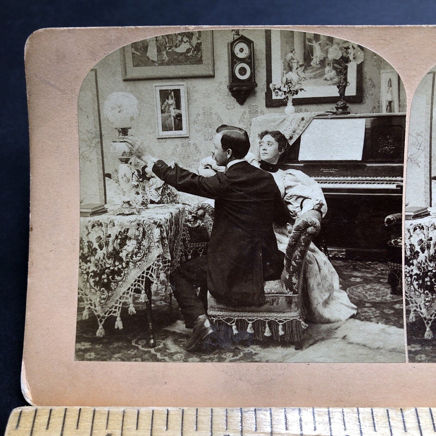 Antique 1897 Wife Dislikes Fancy Centerpiece Lamp Stereoview Photo Card P2002