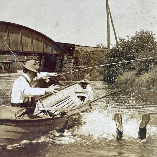 Antique 1901 Man Falls Off Of Fishing Boat Stereoview Photo Card P2668