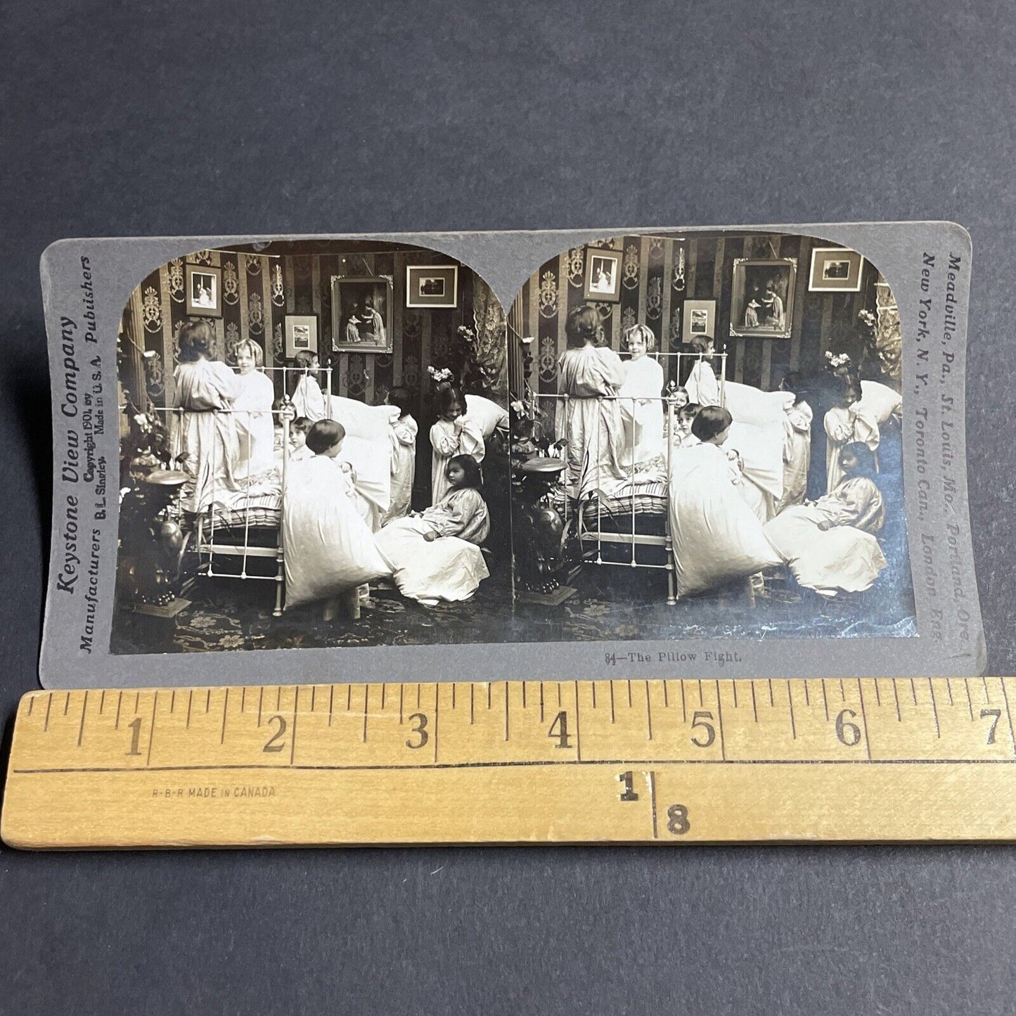 Antique 1901 Children Have Pillow Fight In Bed Stereoview Photo Card P4769