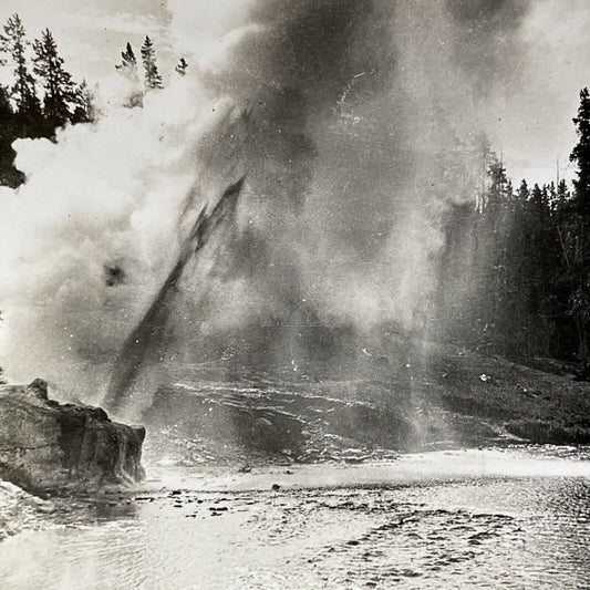 Antique 1910s Riverside Geyser Yellowstone Park Stereoview Photo Card V2659