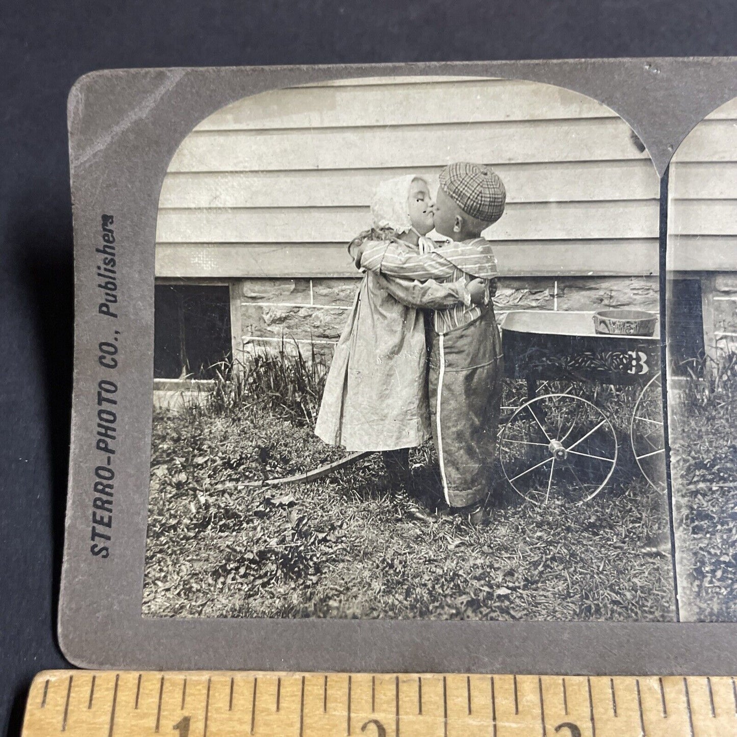 Antique 1901 Boy And Girl Kiss Near Wagon Stereoview Photo Card P4723