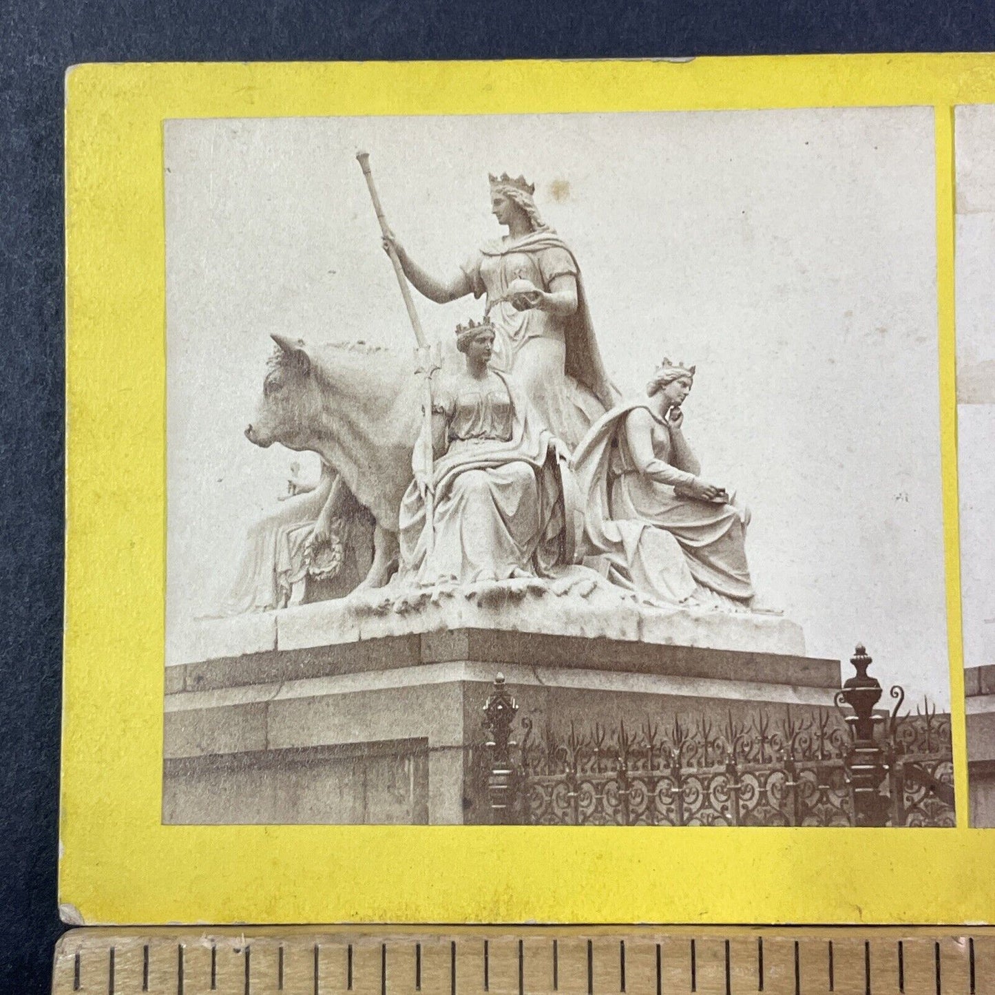 The Albert Memorial London England Stereoview Kensington Antique c1870 X2569