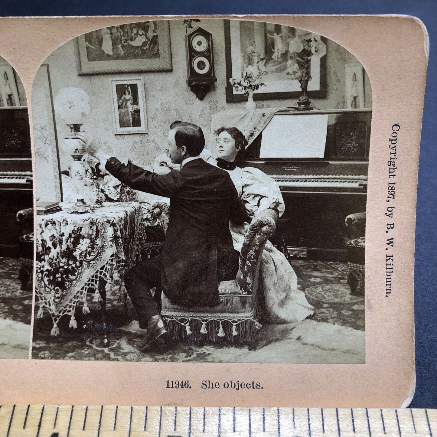 Antique 1897 Wife Dislikes Fancy Centerpiece Lamp Stereoview Photo Card P2002