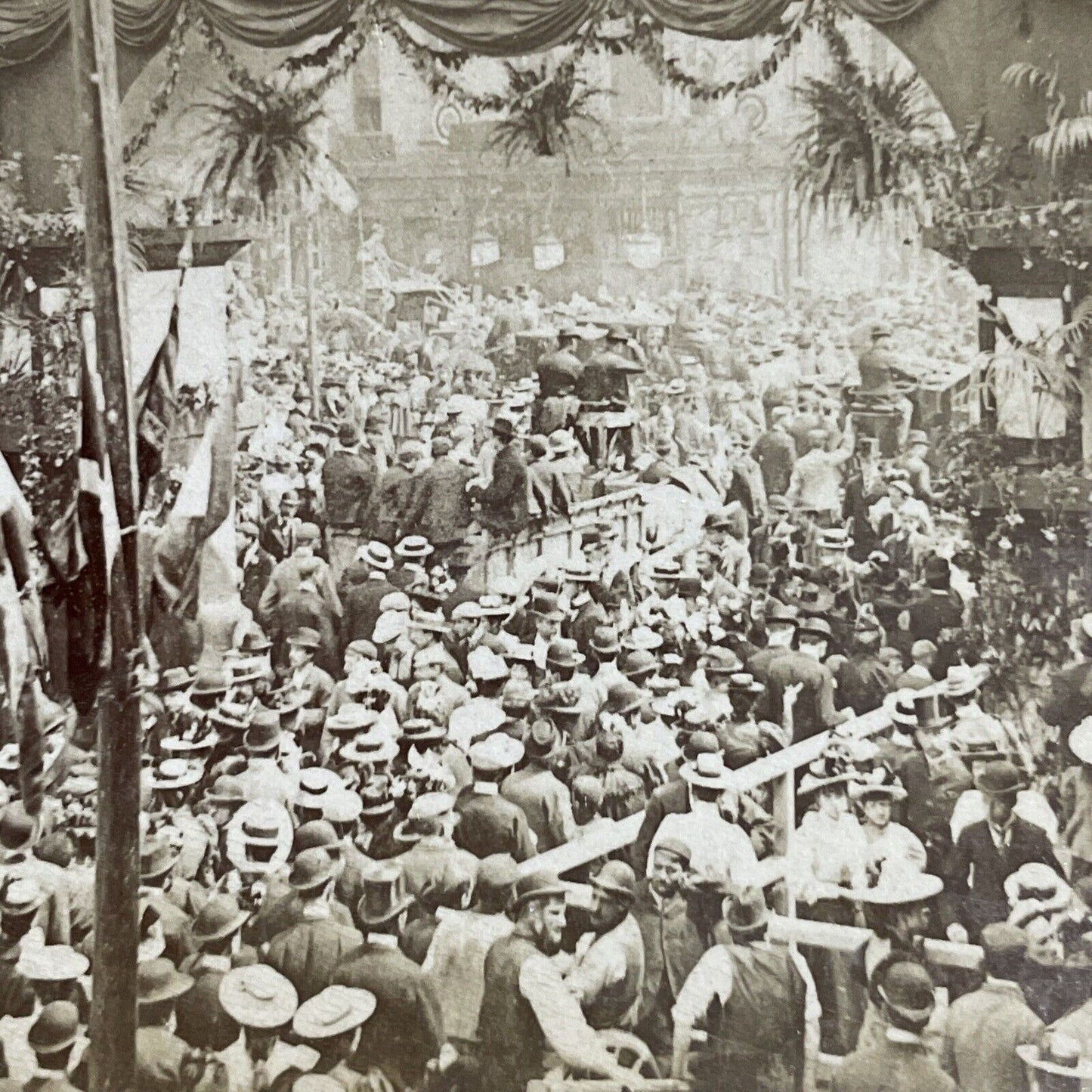 Antique 1897 Crowds Await Queen Victoria London UK Stereoview Photo Card P4391