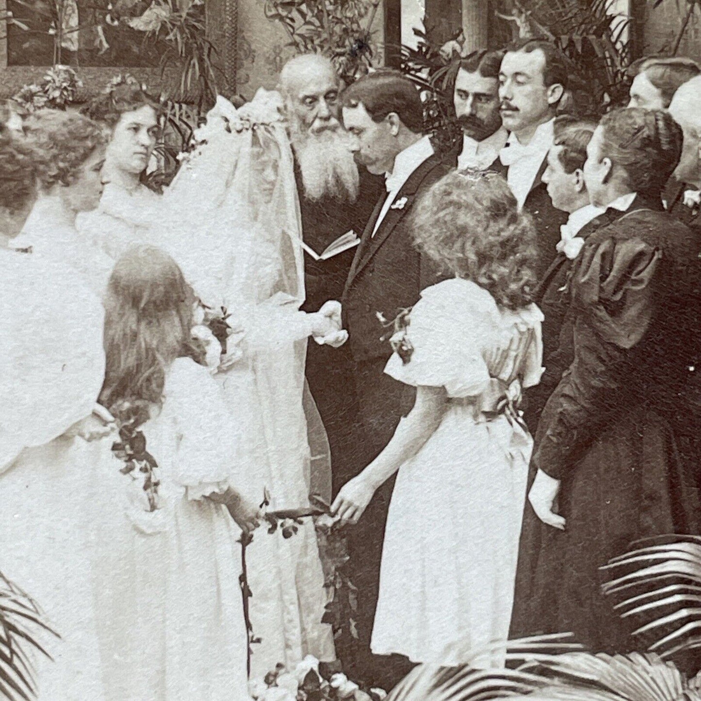 Antique 1897 Victorian Bride & Groom At The Alter Stereoview Photo Card P2952