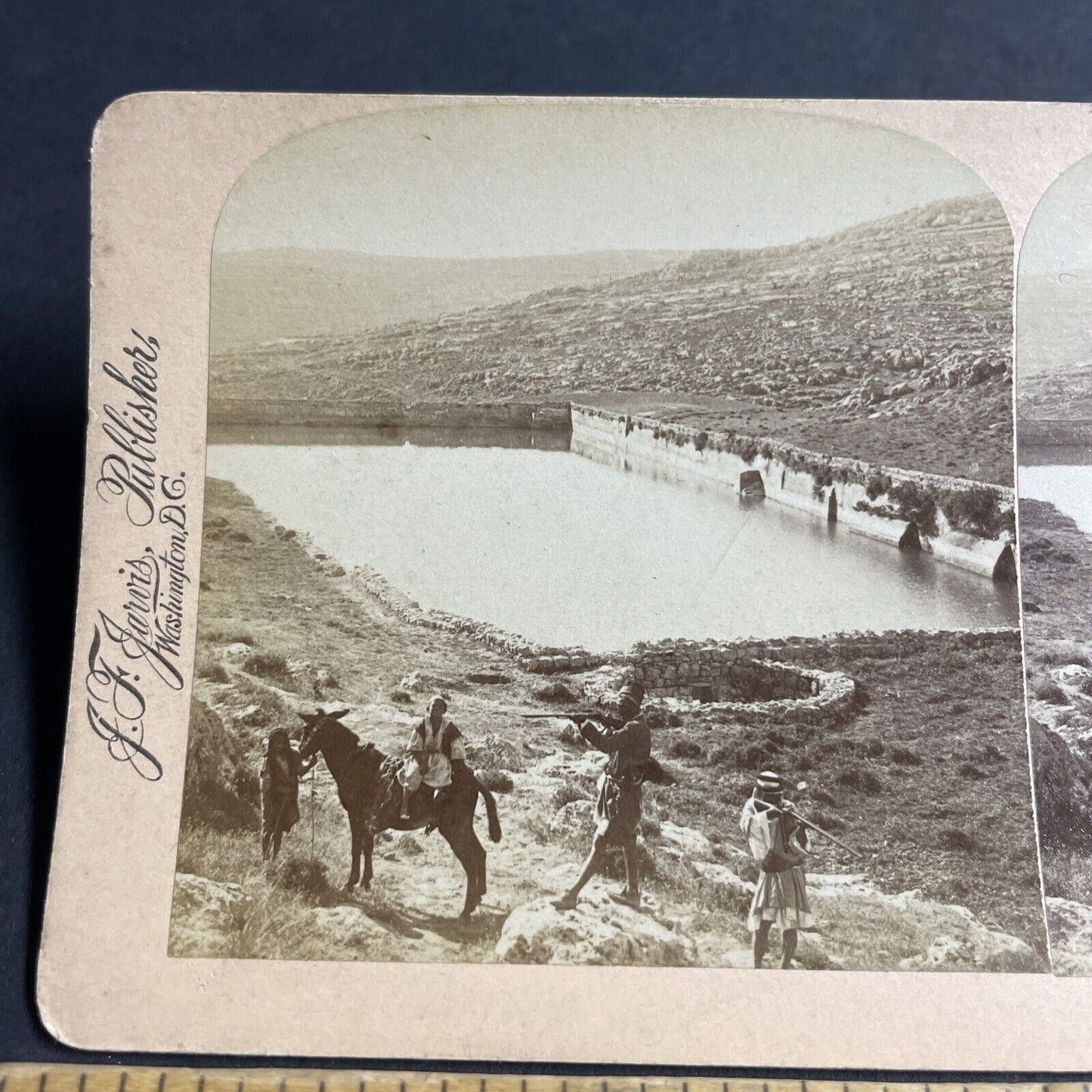 Antique 1899 Armed Raiders In The Middle East Stereoview Photo Card P4544