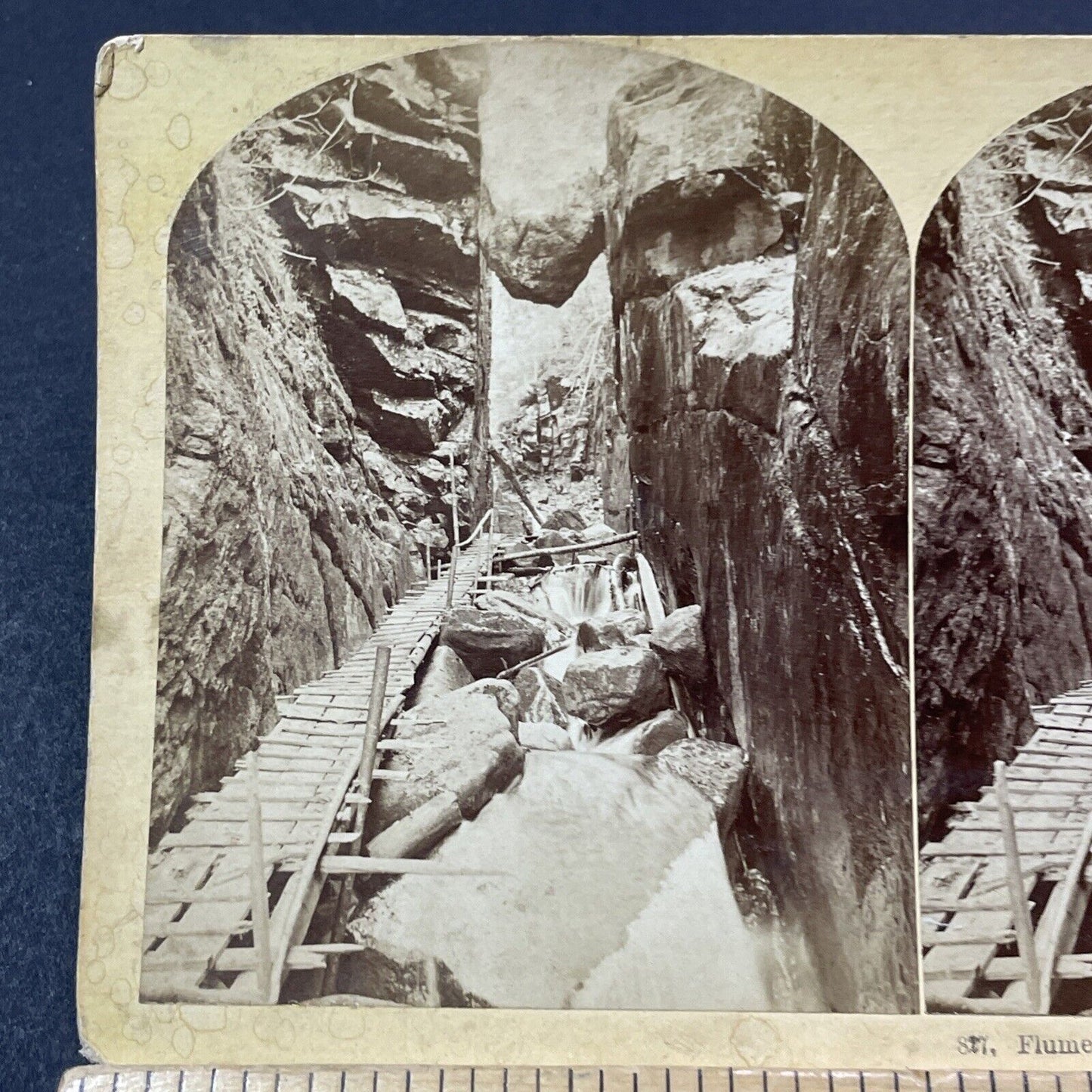 Antique 1870s Wedged Boulder Rock Franconia Notch Stereoview Photo Card V1889