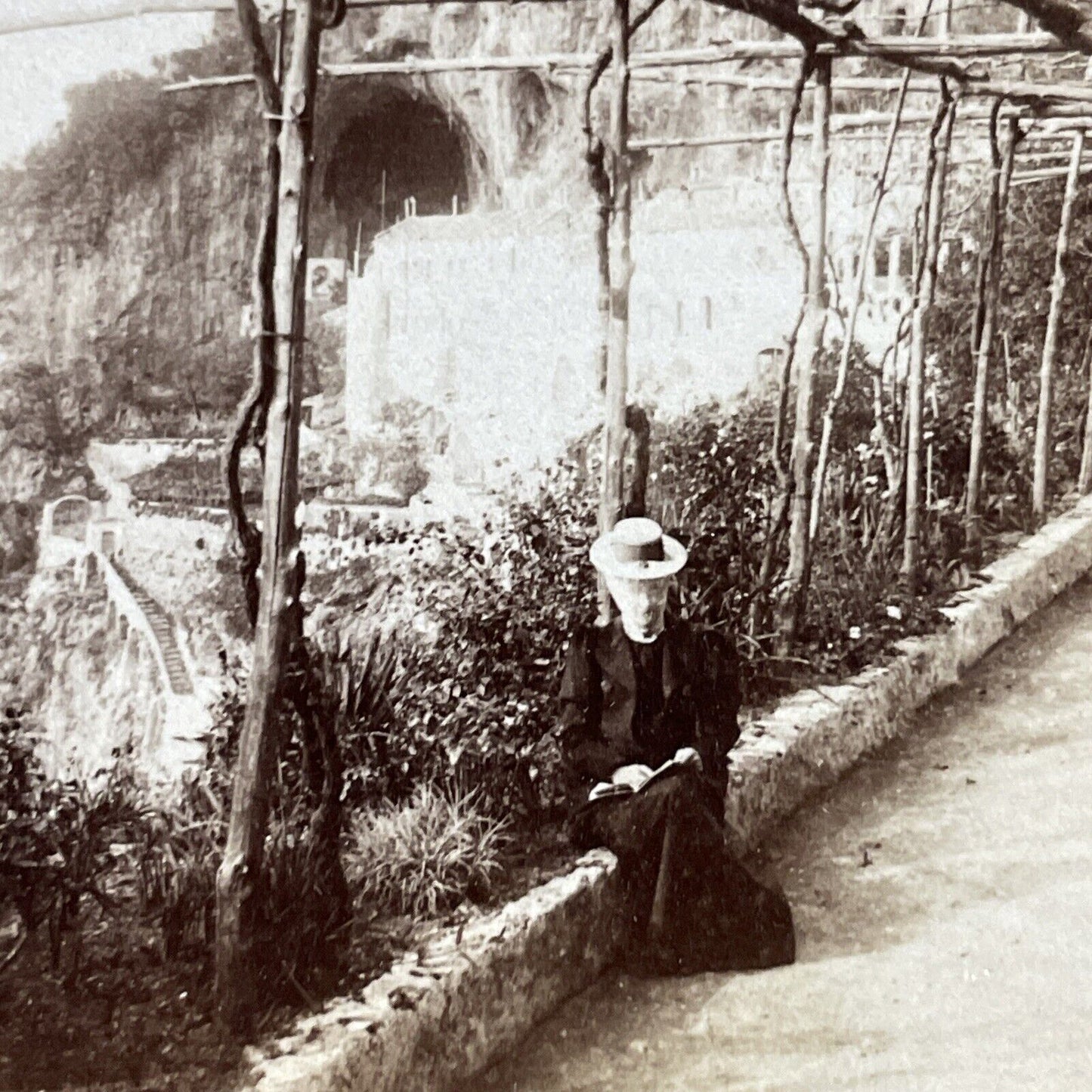 Antique 1899 Woman On Amalfi Coast Italy Stereoview Photo Card P4485