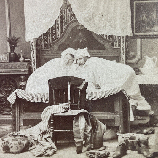 Antique 1876 Married Couple Races Each Other To Bed Stereoview Photo Card P3340