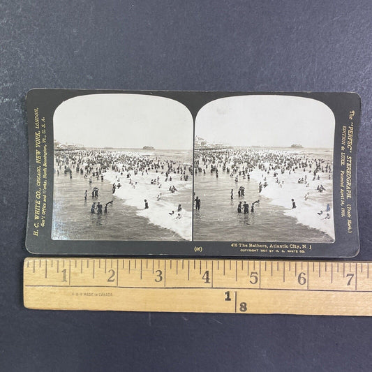 Atlantic City New Jersey Beach and Swimming Stereoview Antique c1901 Y1128