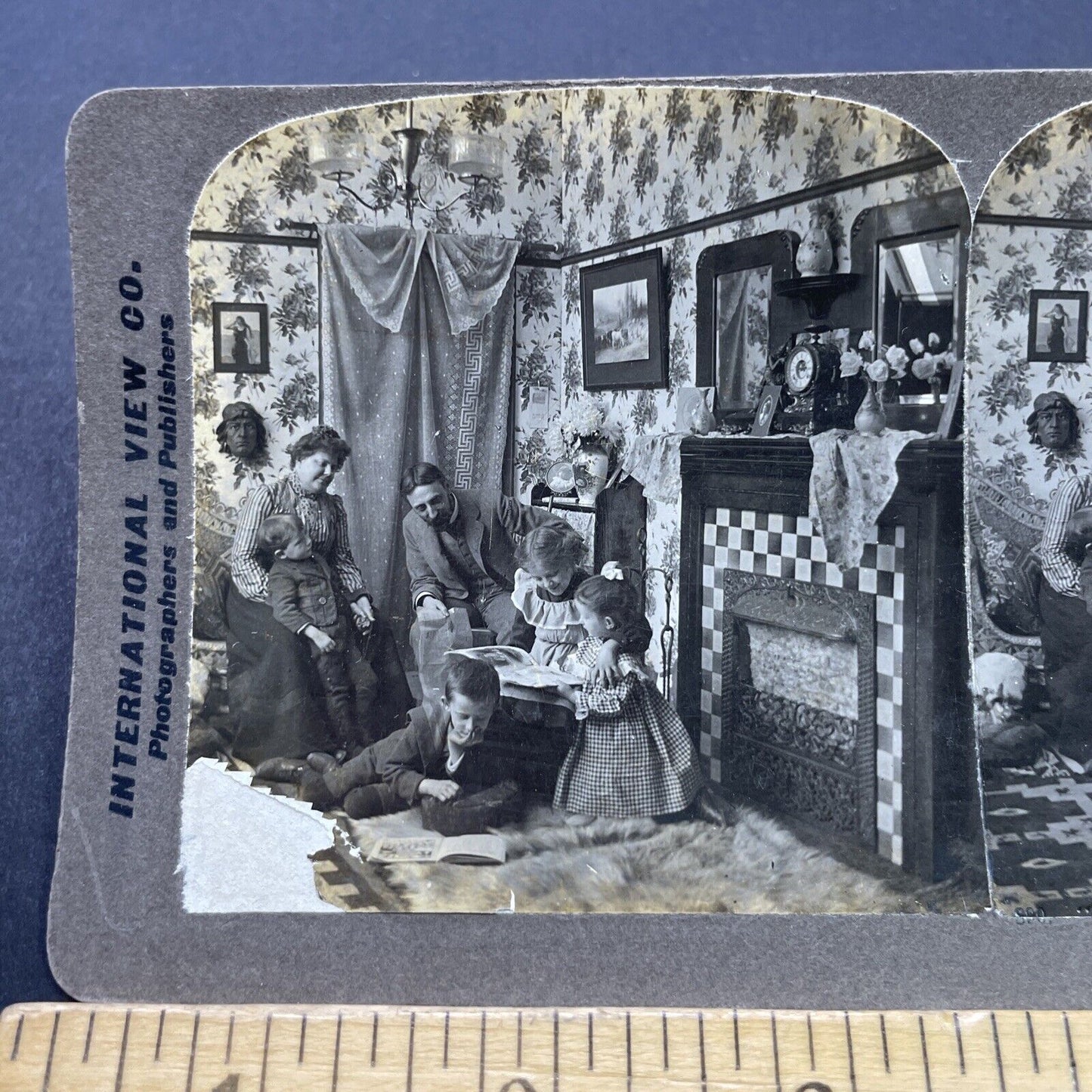 Antique 1903 Family Reads Books Together Stereoview Photo Card P2651