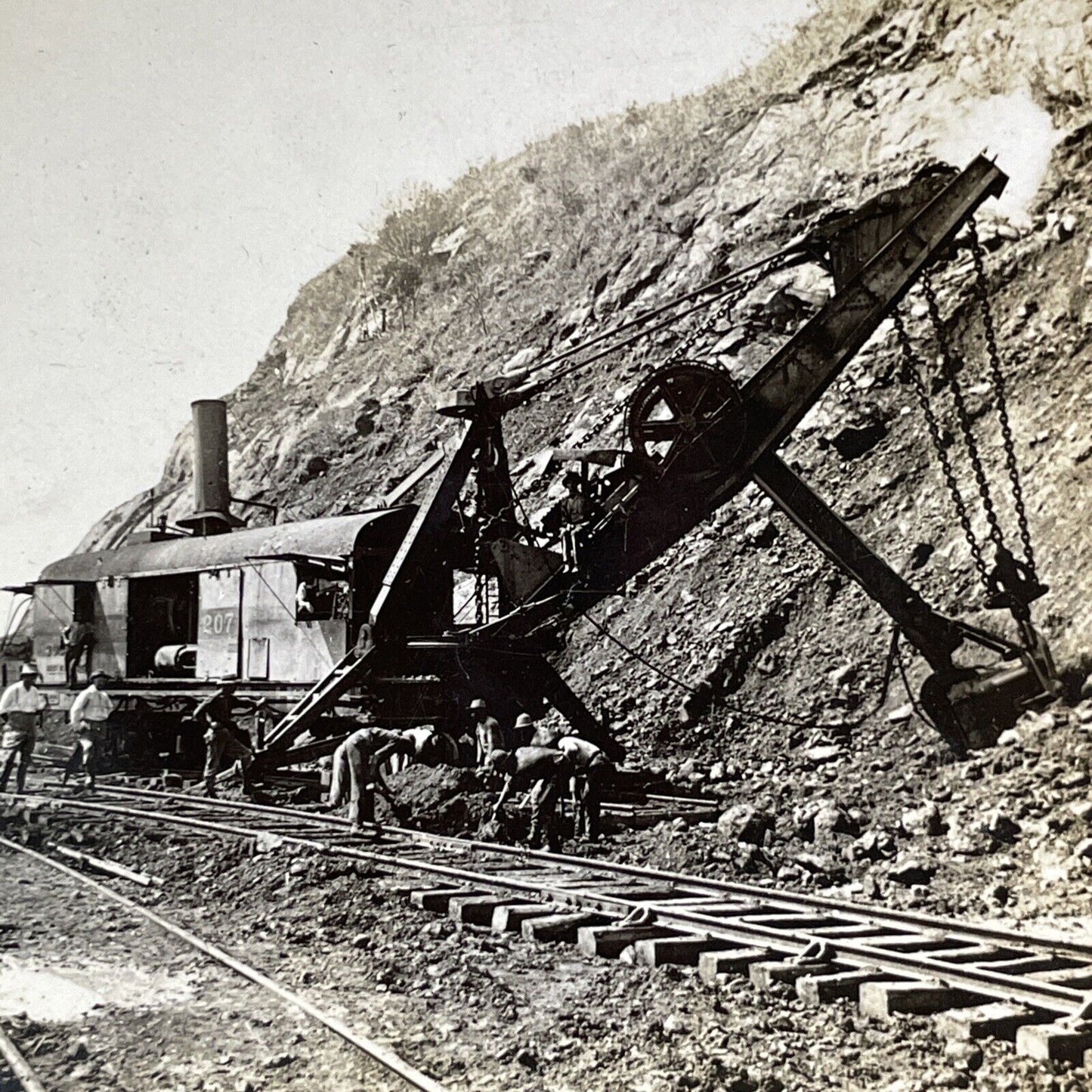 Heavy Duty Excavator Steam Shovel on Rail Stereoview Antique c1906 Y2804