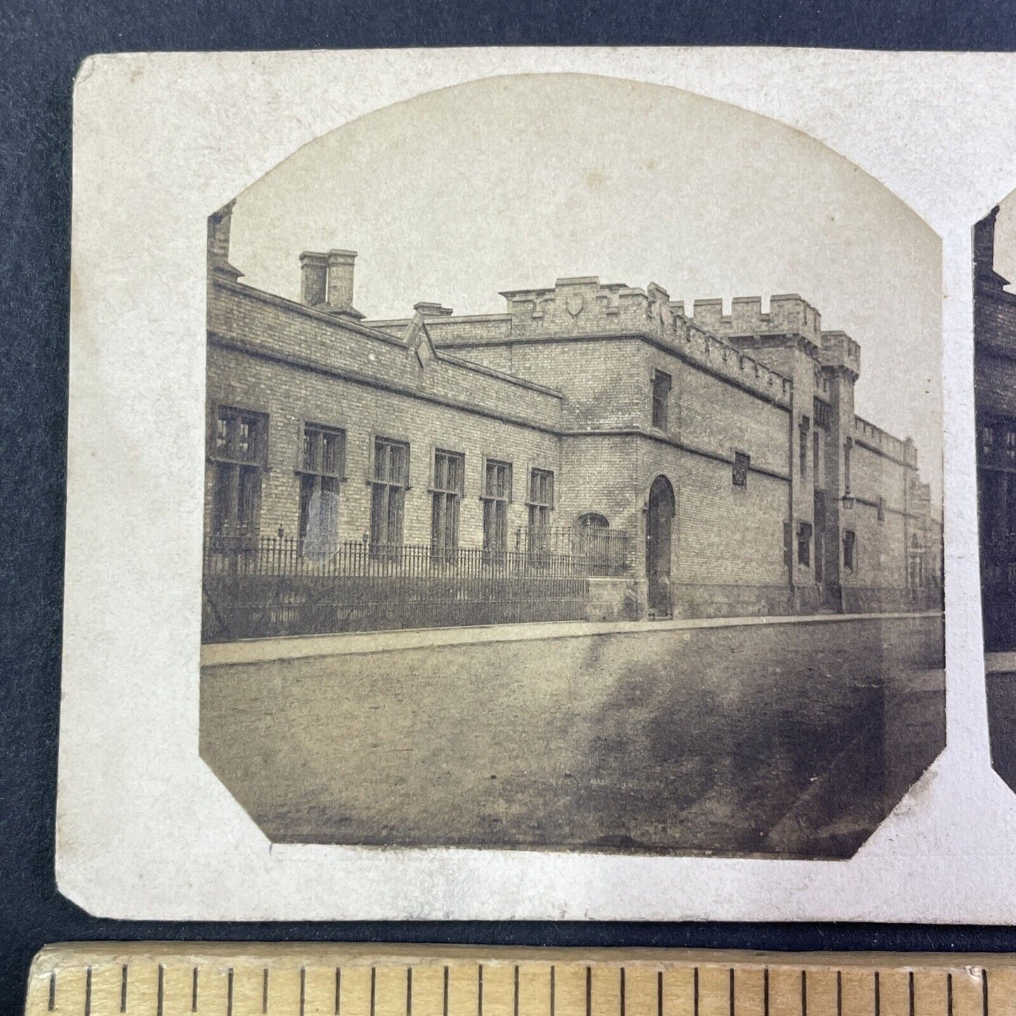 Suffolk Public Execution Prison Stereoview Ipswich England Antique c1855 Y1409