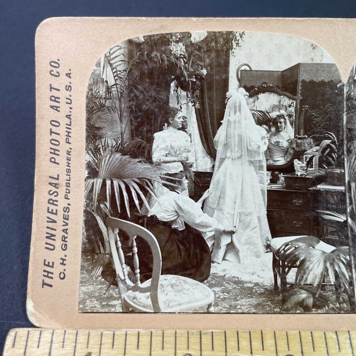 Antique 1897 Maidens Prepare Bride For Wedding Stereoview Photo Card P3378