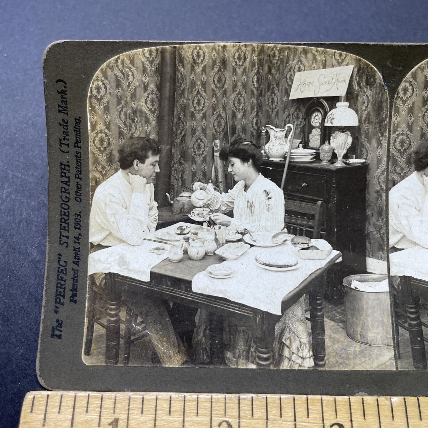 Antique 1903 Man And Woman Eat Hamburgers Stereoview Photo Card P2705