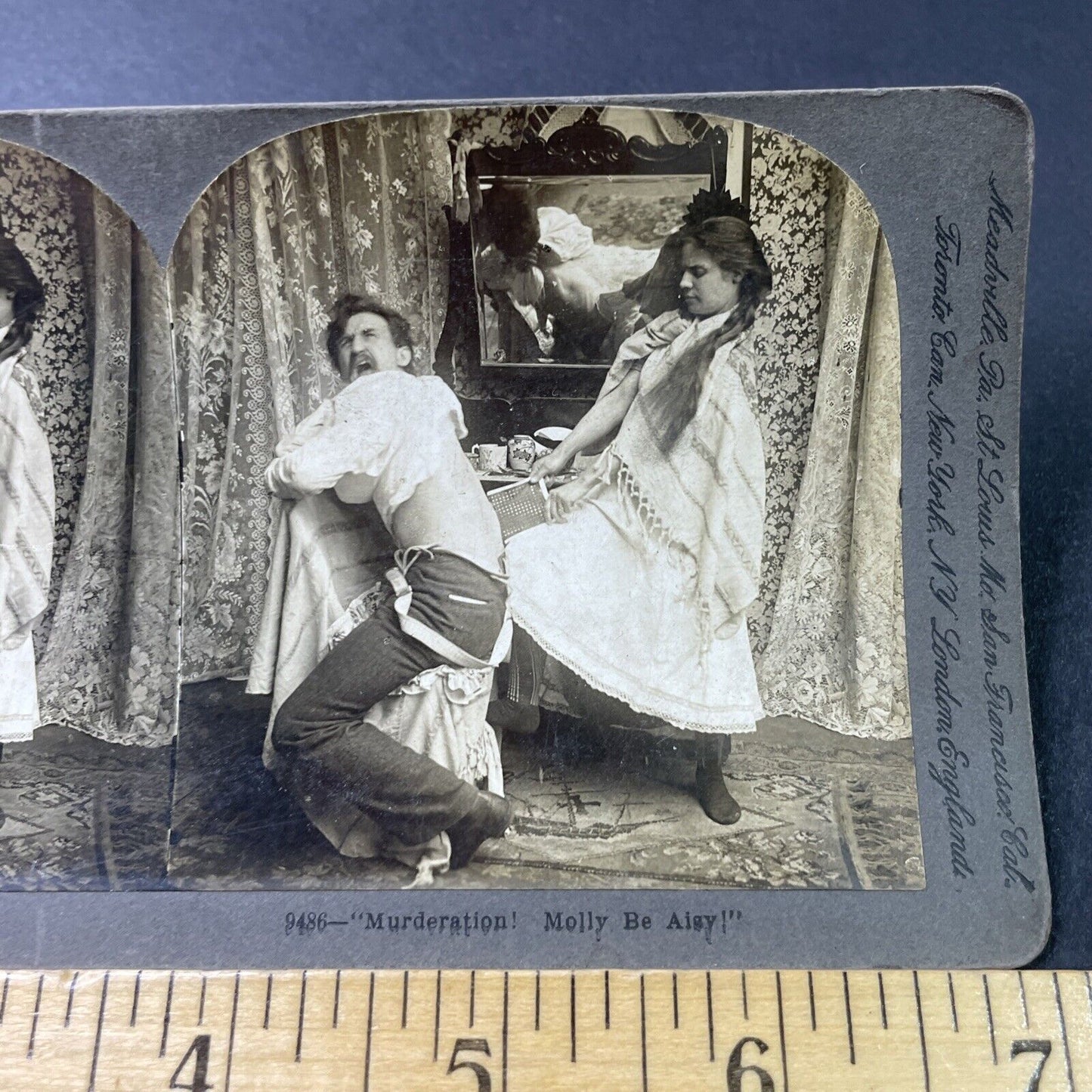 Antique 1899 Woman Waxes Man's Back Scream In Pain Stereoview Photo Card P2832