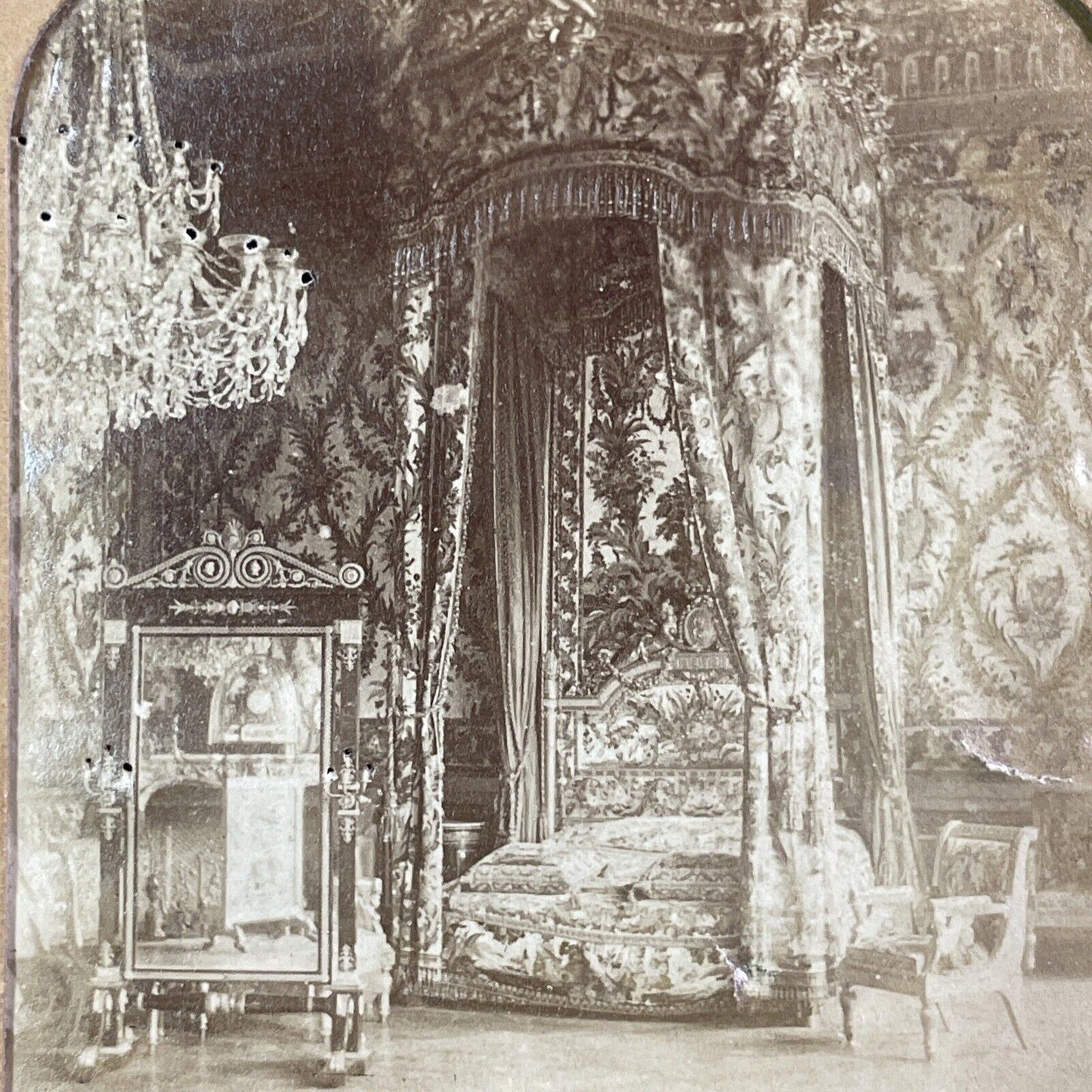 Royal Bedroom Fontainebleau Stereoview French Tissue Antique c1860s XT2139