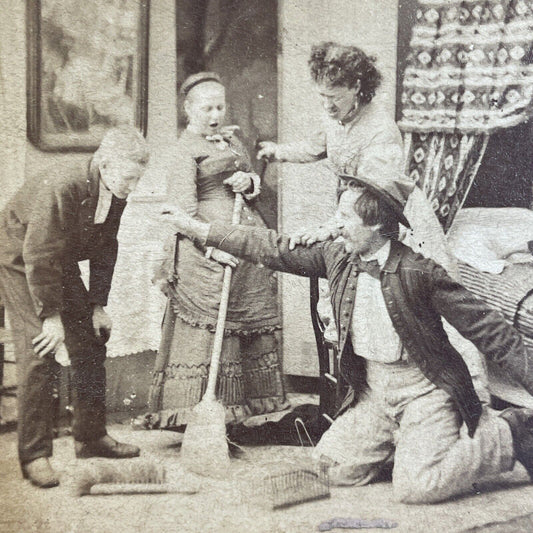 Antique 1870s Man Shows Boy The Rat He Caught Stereoview Photo Card P3533