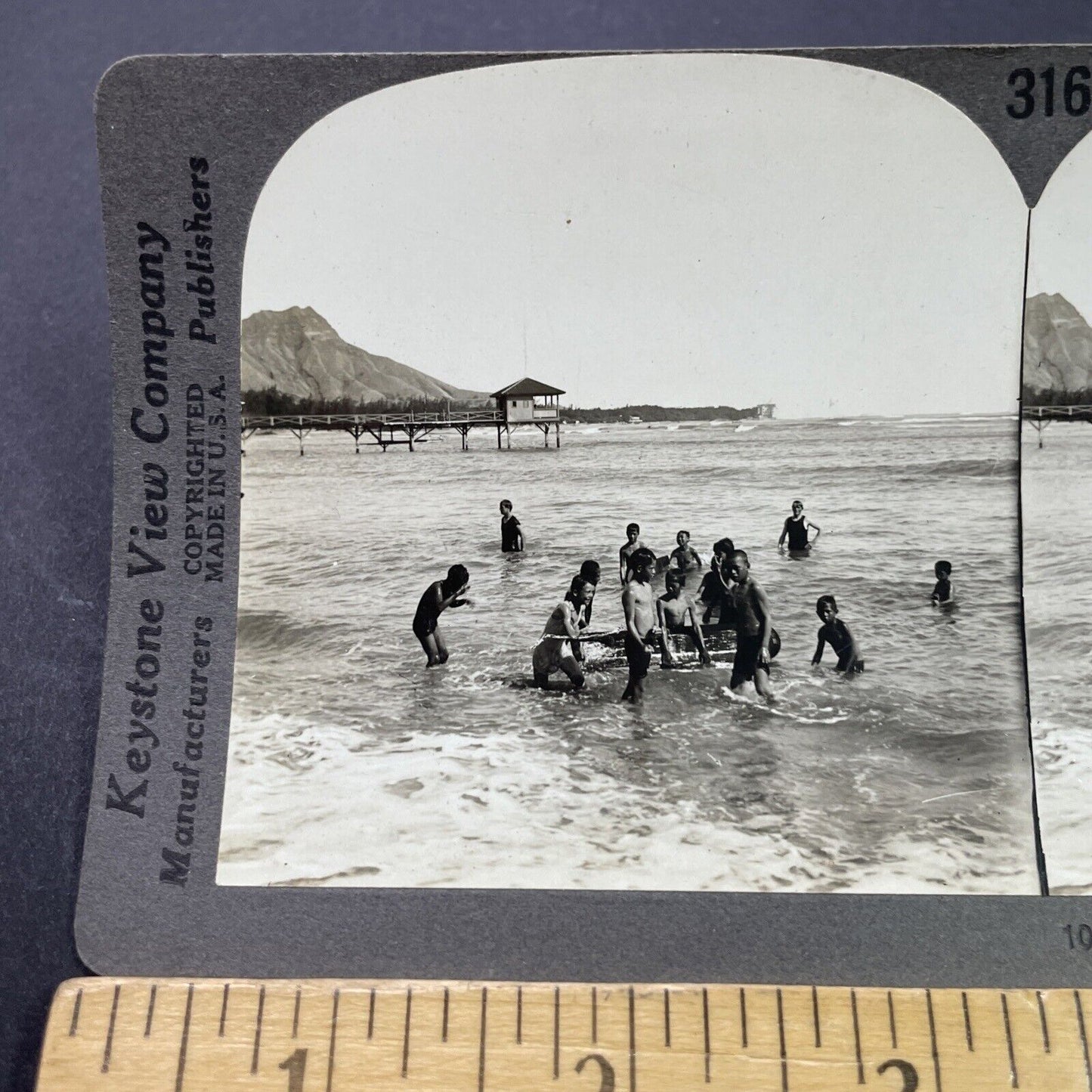 Antique 1910s Surfing Surfers In Honolulu Hawaii Stereoview Photo Card P3147