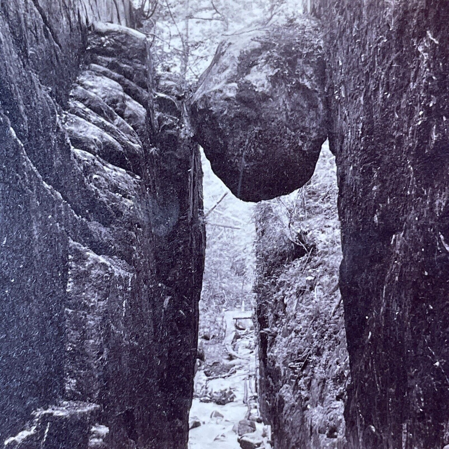 Flume Boulder Franconia Notch NH Stereoview BW Kilburn Photo Antique c1870 X943
