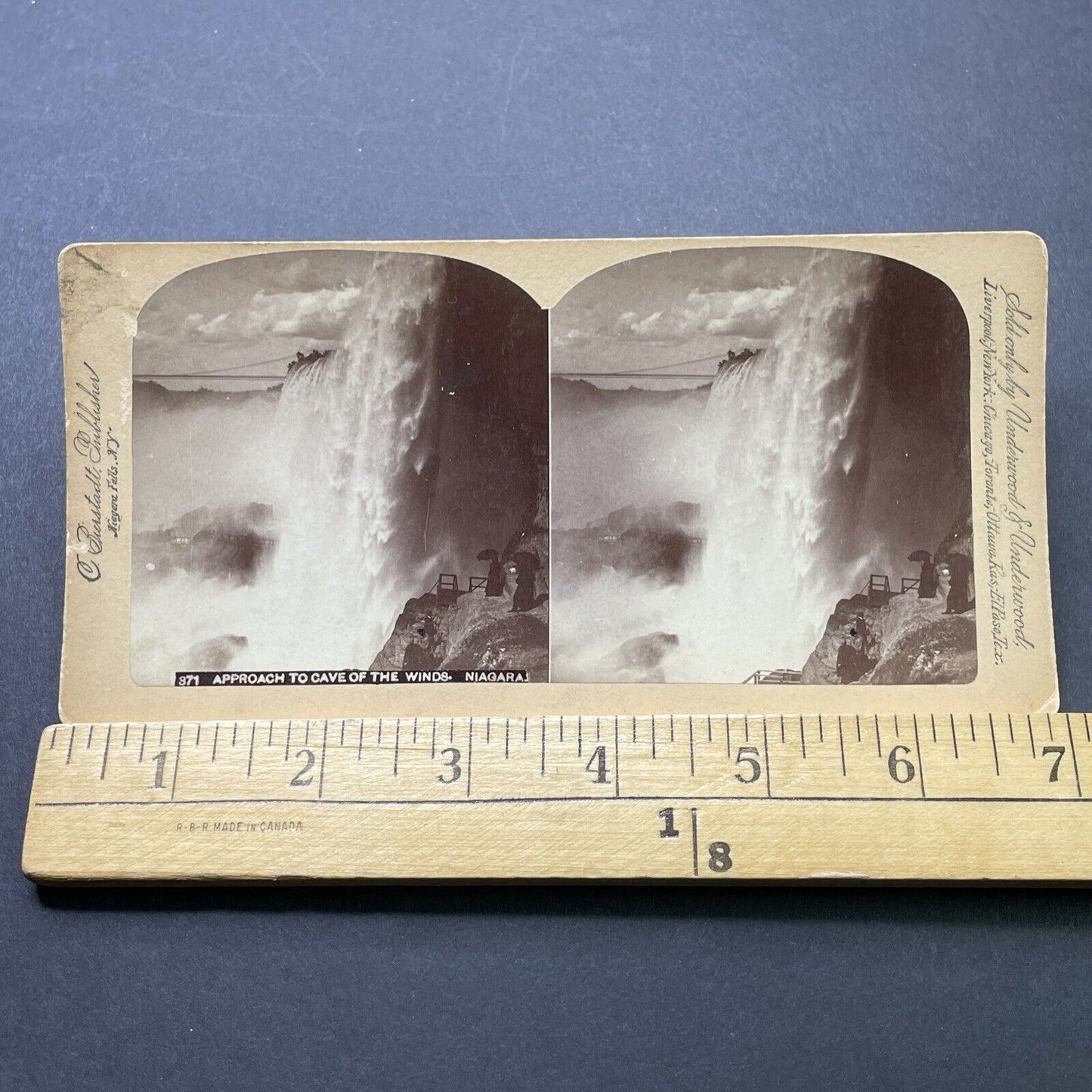 Antique 1870s Women Dangerously Close Niagara Falls Stereoview Photo Card P2353