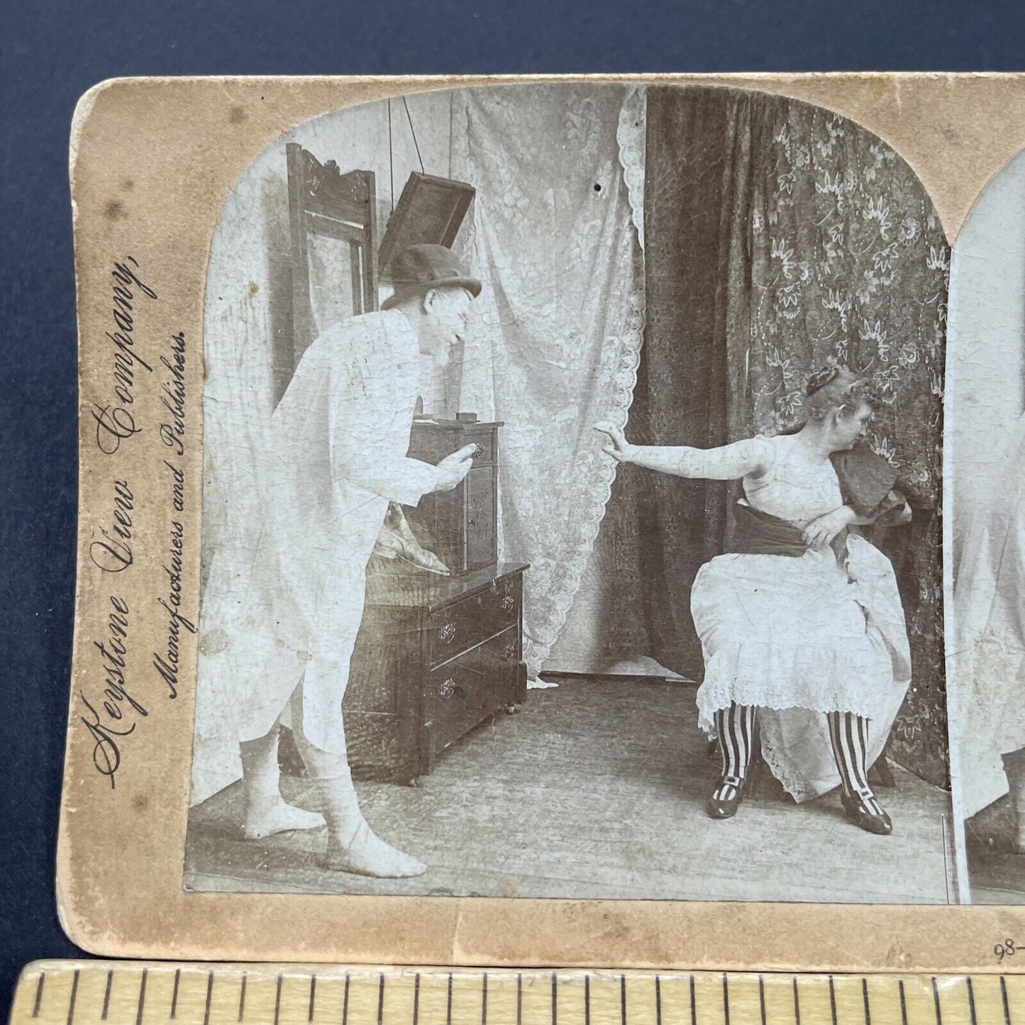 Antique 1893 Man Apologizes For Spying On Woman Stereoview Photo Card P2683