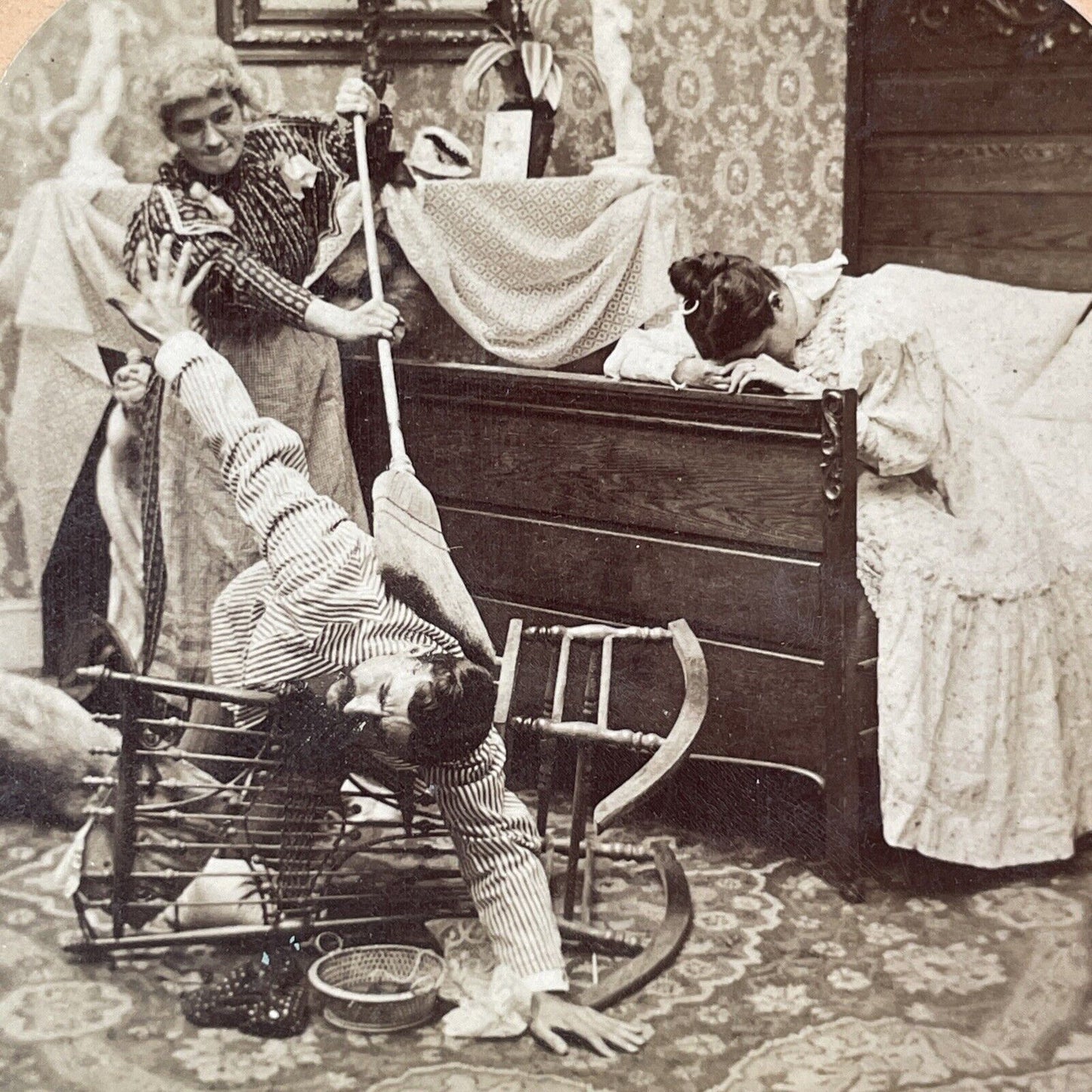 Older Woman Beats Man with a Broom Stereoview Antique c1899 Y1805