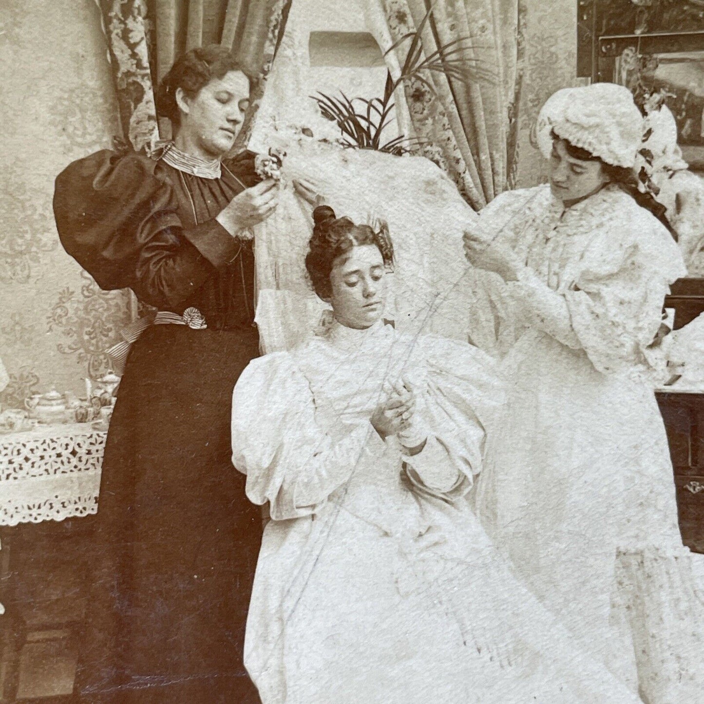 Antique 1897 Maid Servants Prepare Bride For Wedding Stereoview Photo Card P2865