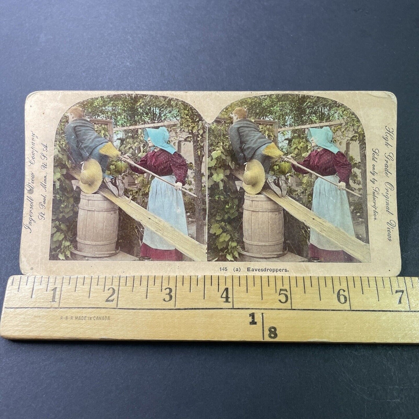 Antique 1870s Quaker Couple Spies On Neighbors Stereoview Photo Card P3386