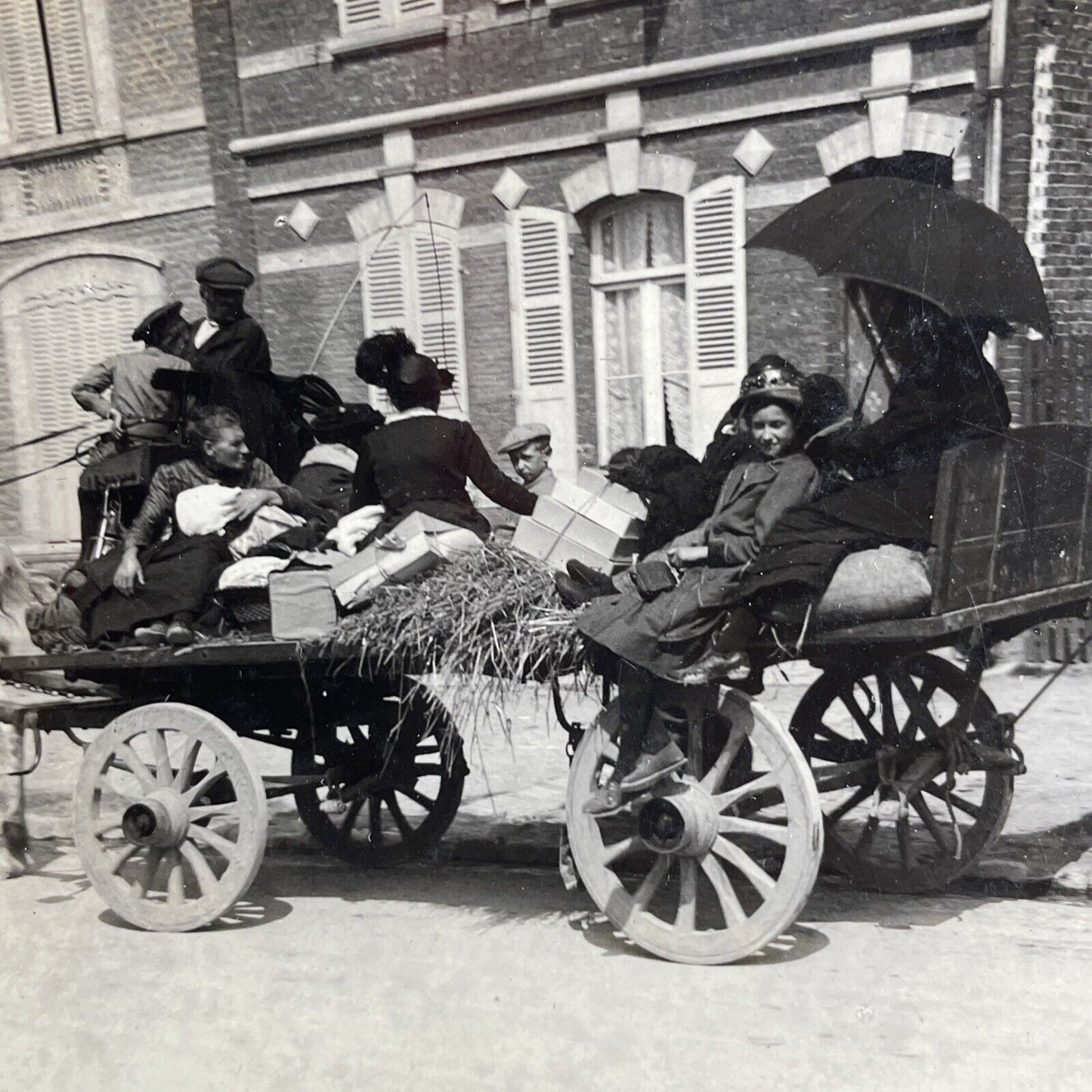 Antique 1919 French Refugees Fleeing The Somme Stereoview Photo Card PC808