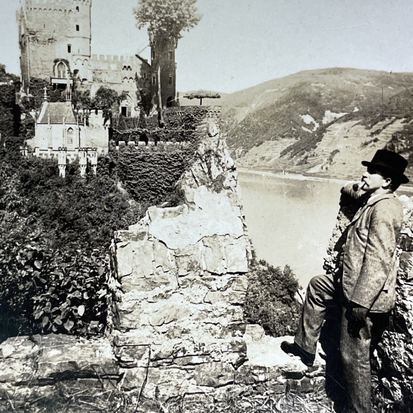 Antique 1909 German Man Smoking A Pipe Stereoview Photo Card V2863