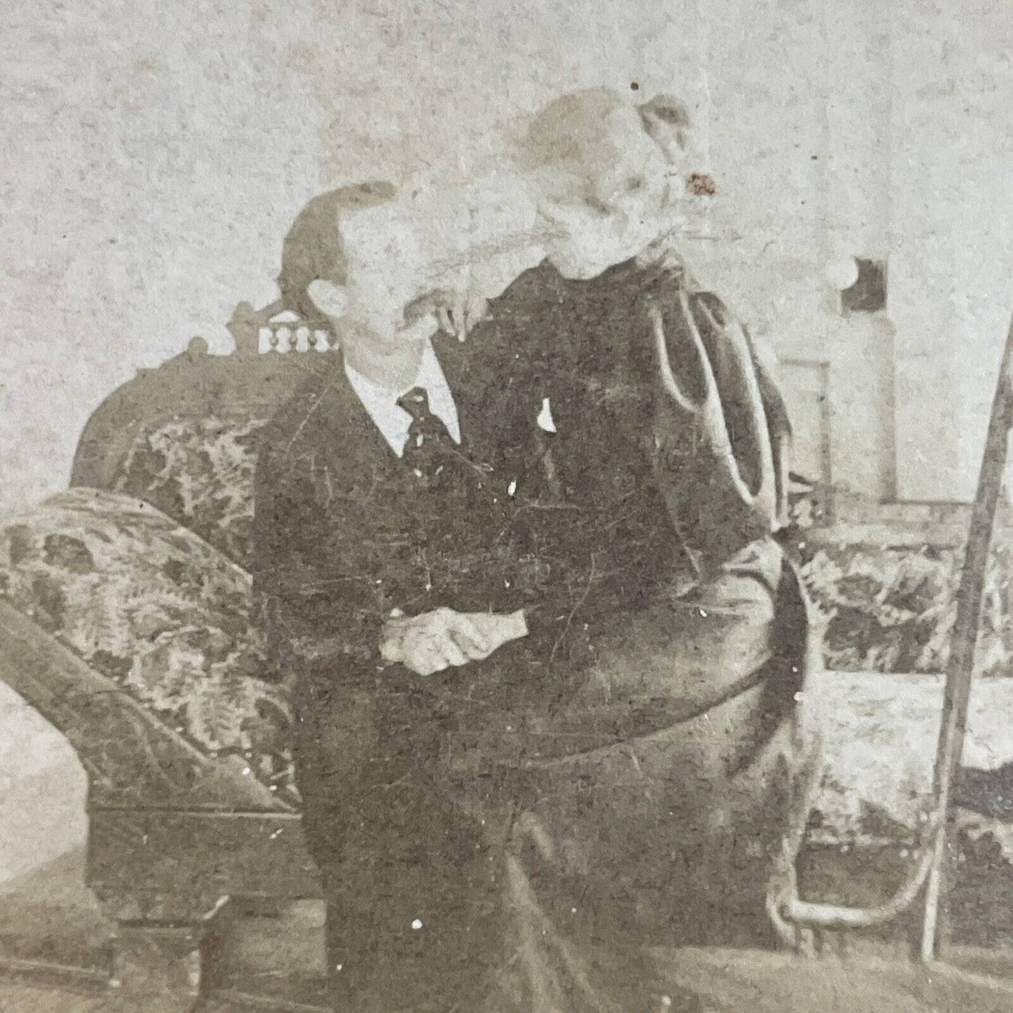 Antique 1880s Woman And Man Cuddle On Couch Stereoview Photo Card P4660