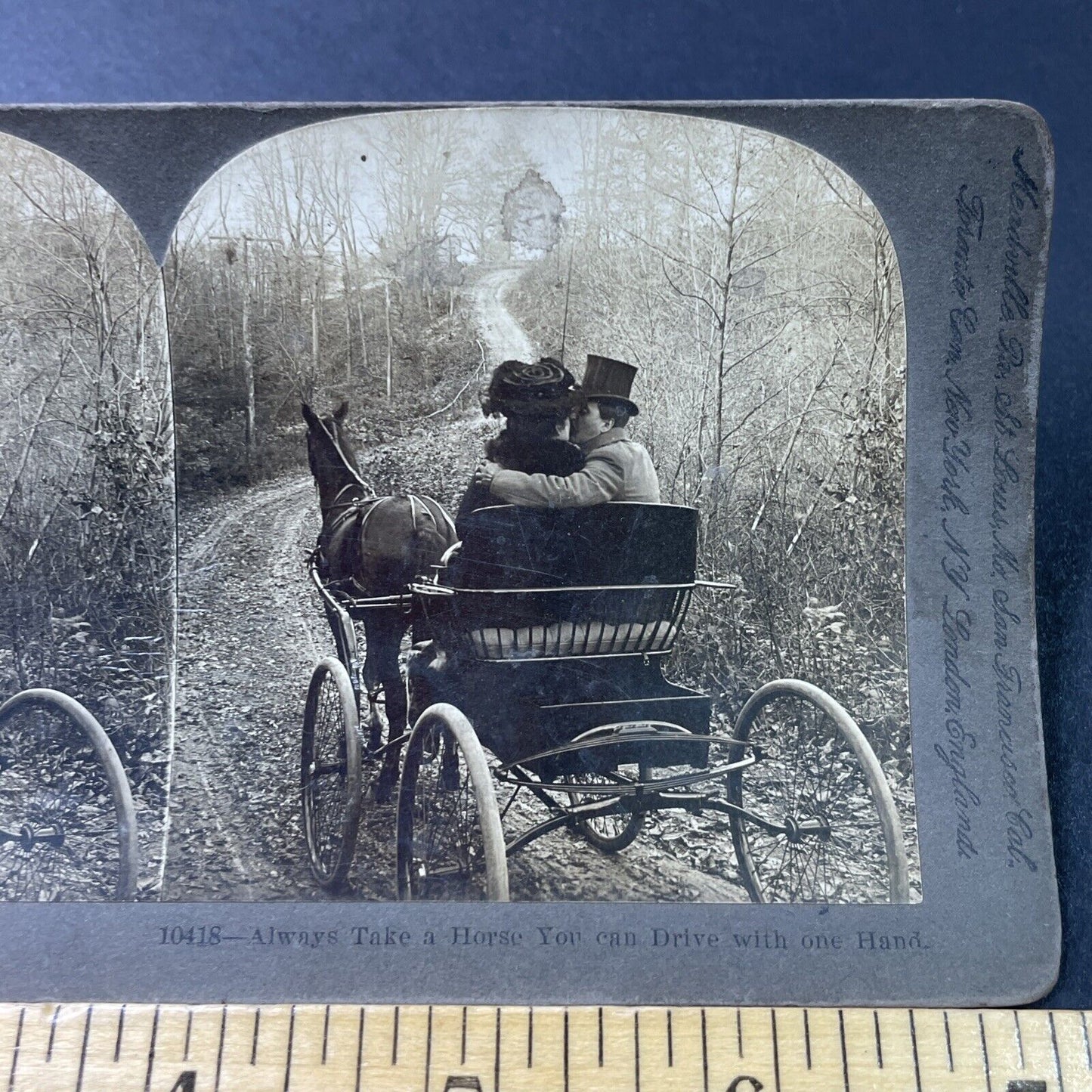 Antique 1901 Couple Kissing On A Horse Carriage Stereoview Photo Card P2831