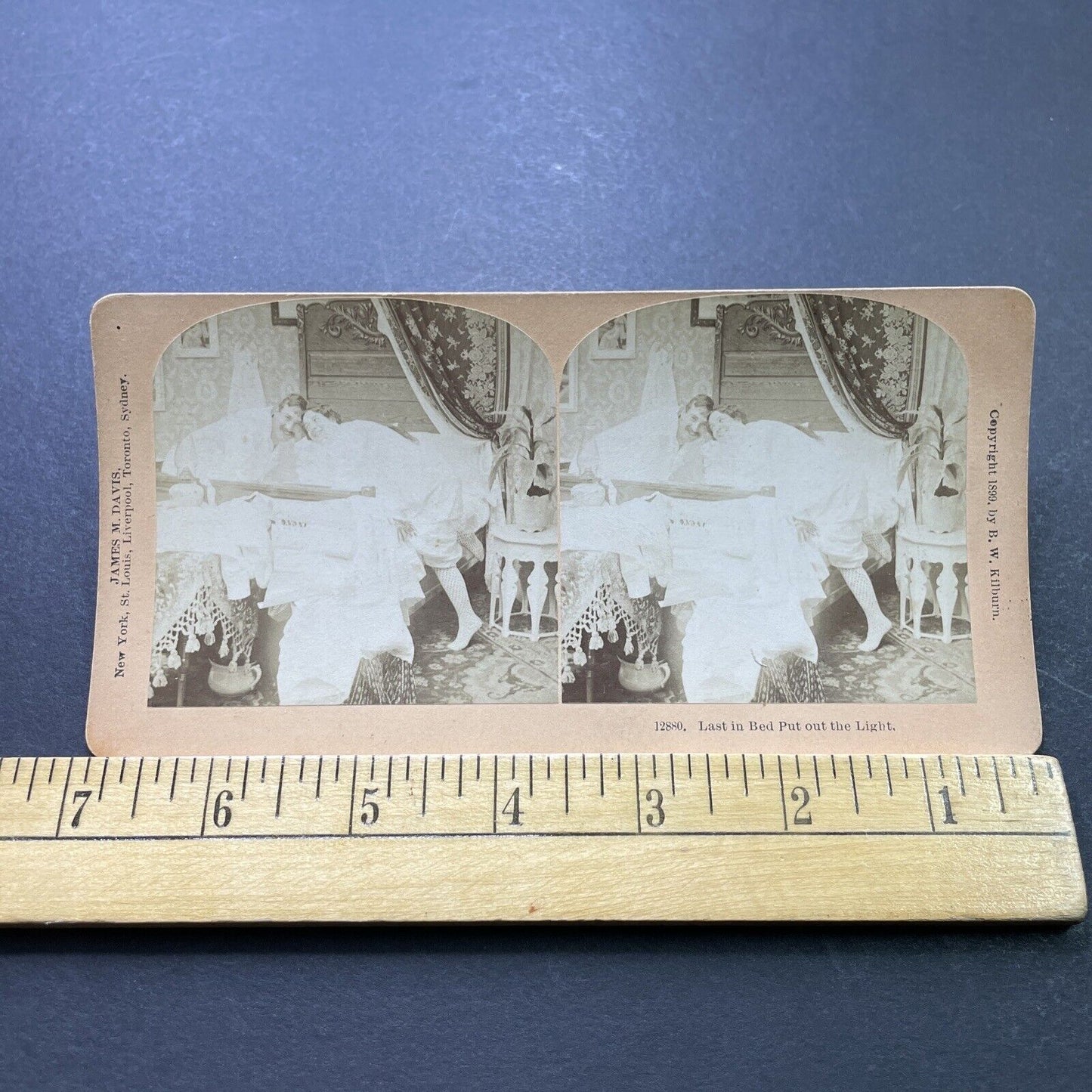 Antique 1899 Married Couple Bonk Heads Going To Bed Stereoview Photo Card P1981