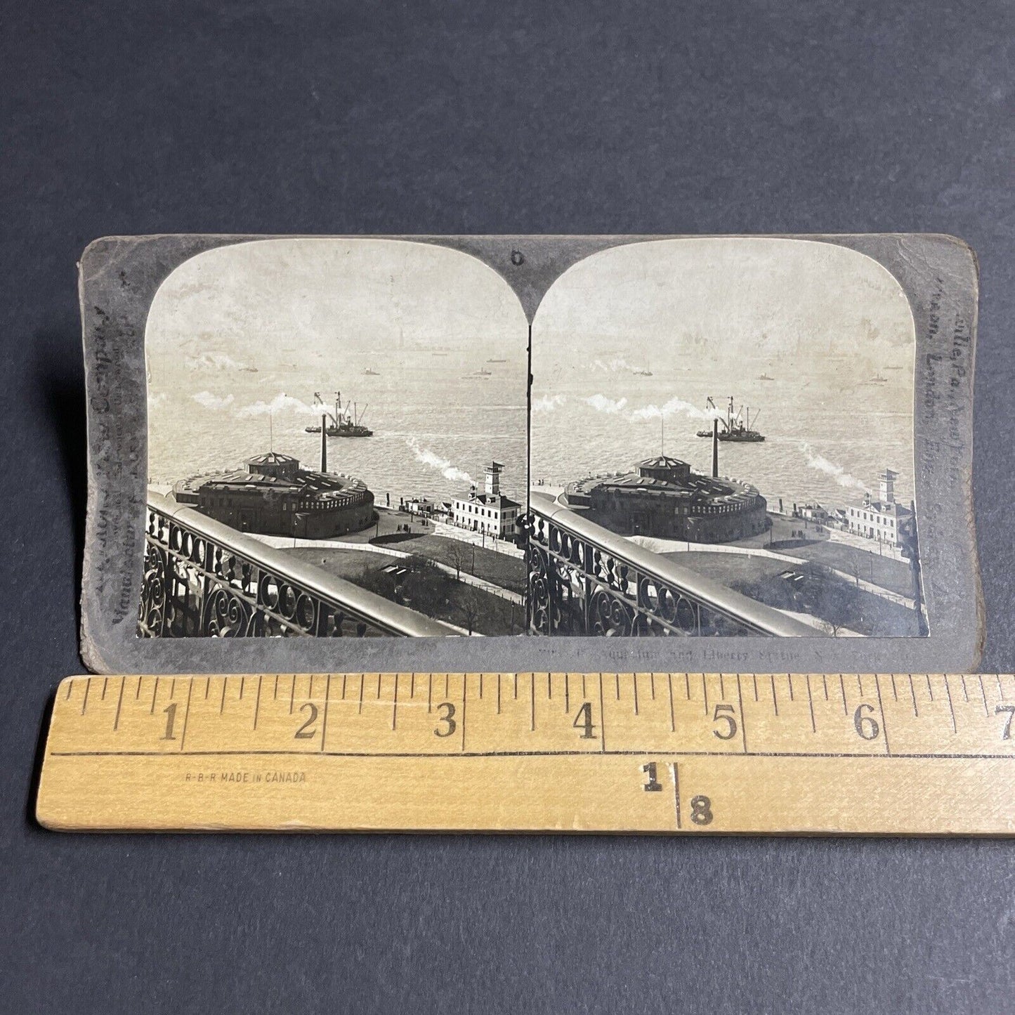 Antique 1920s The Aquarium In Manhattan Pier NYC NY Stereoview Photo Card P4299