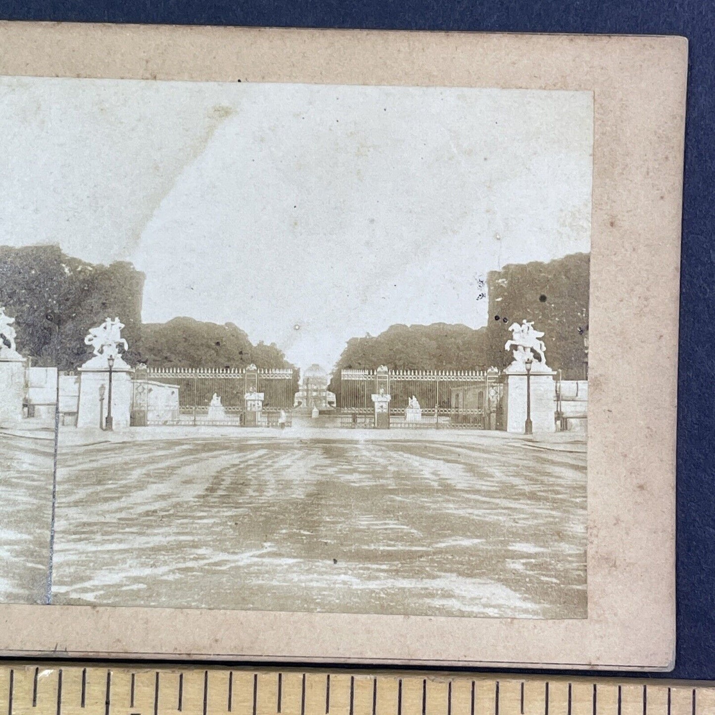 Tuileries Garden Paris France Stereoview Antique c1855 Y1011