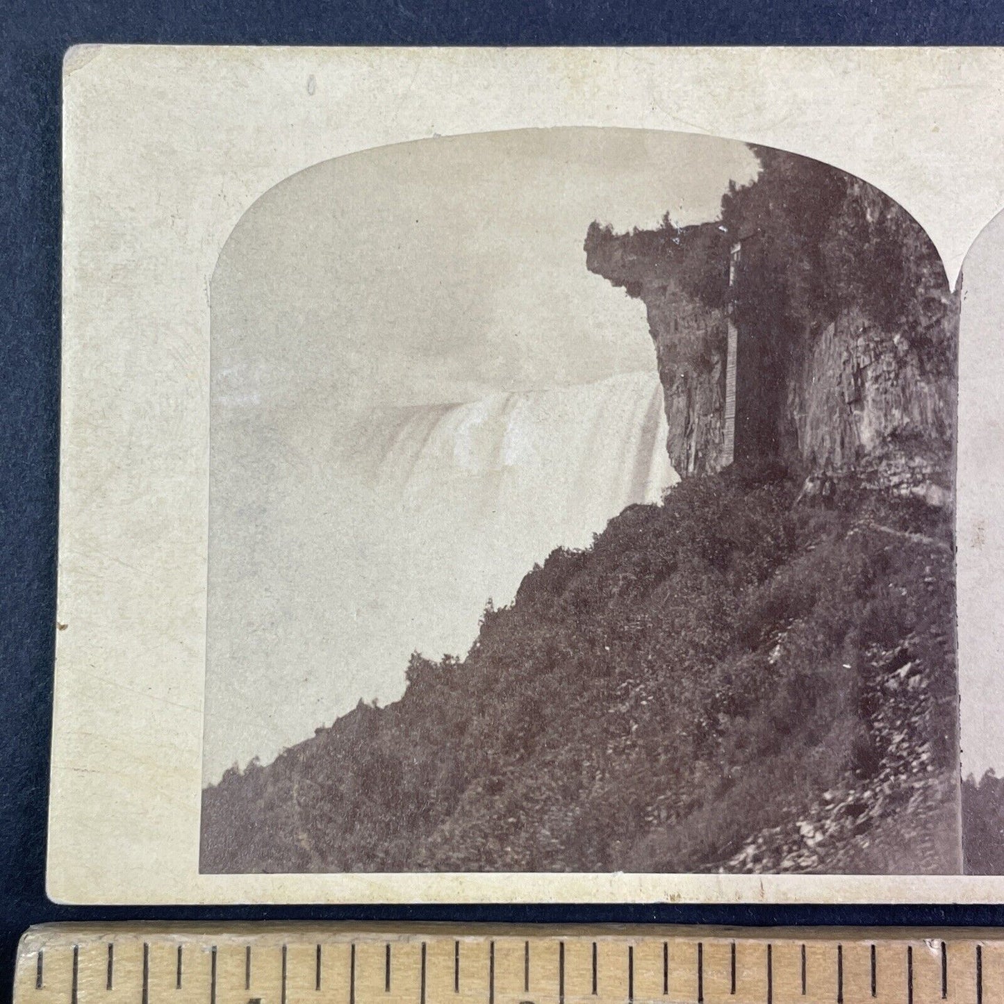 Table Rock Before the Collapse Stereoview Niagara Falls Antique c1850s Y2839