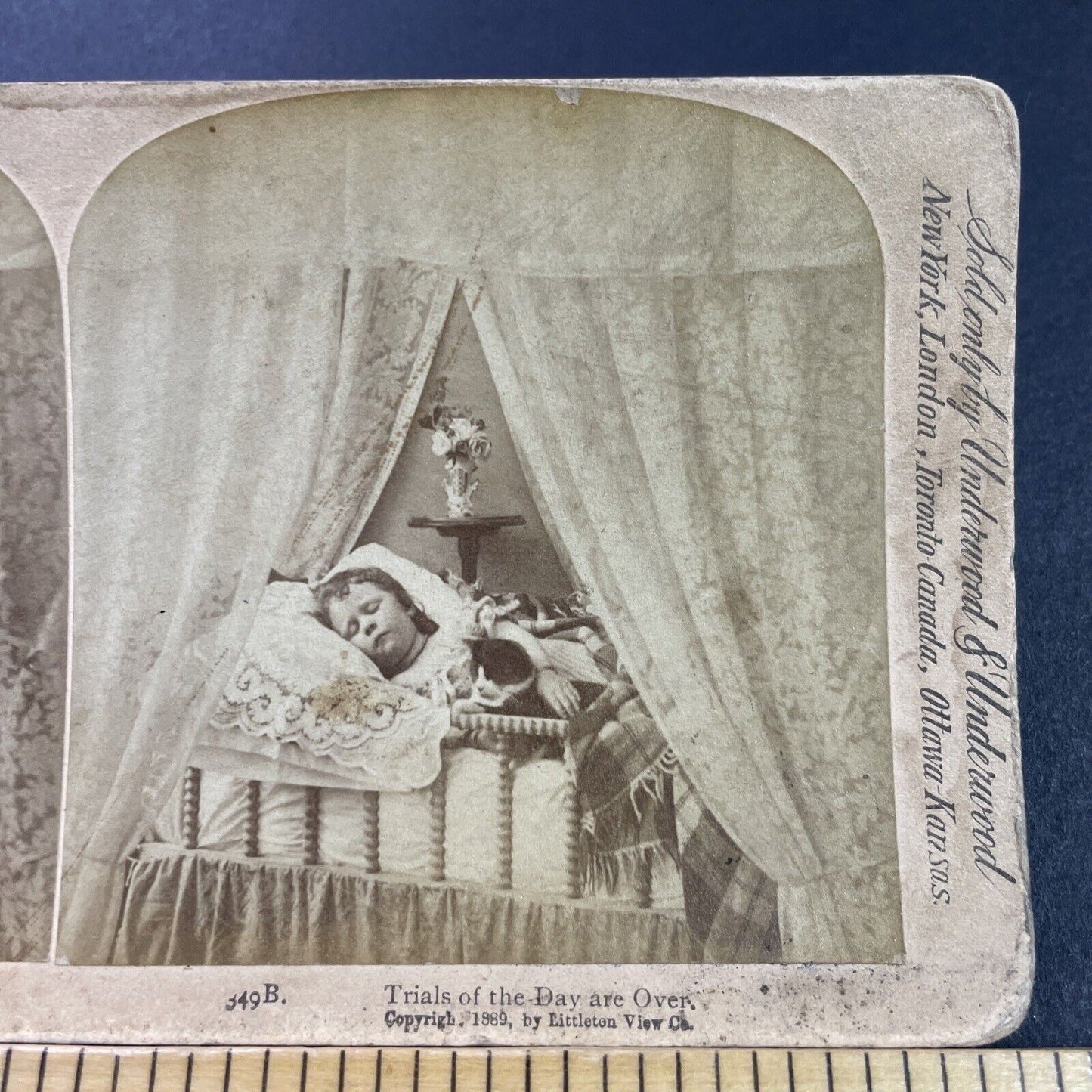 Antique 1889 Child Sleeps In Victorian Crib Bed Stereoview Photo Card P3998