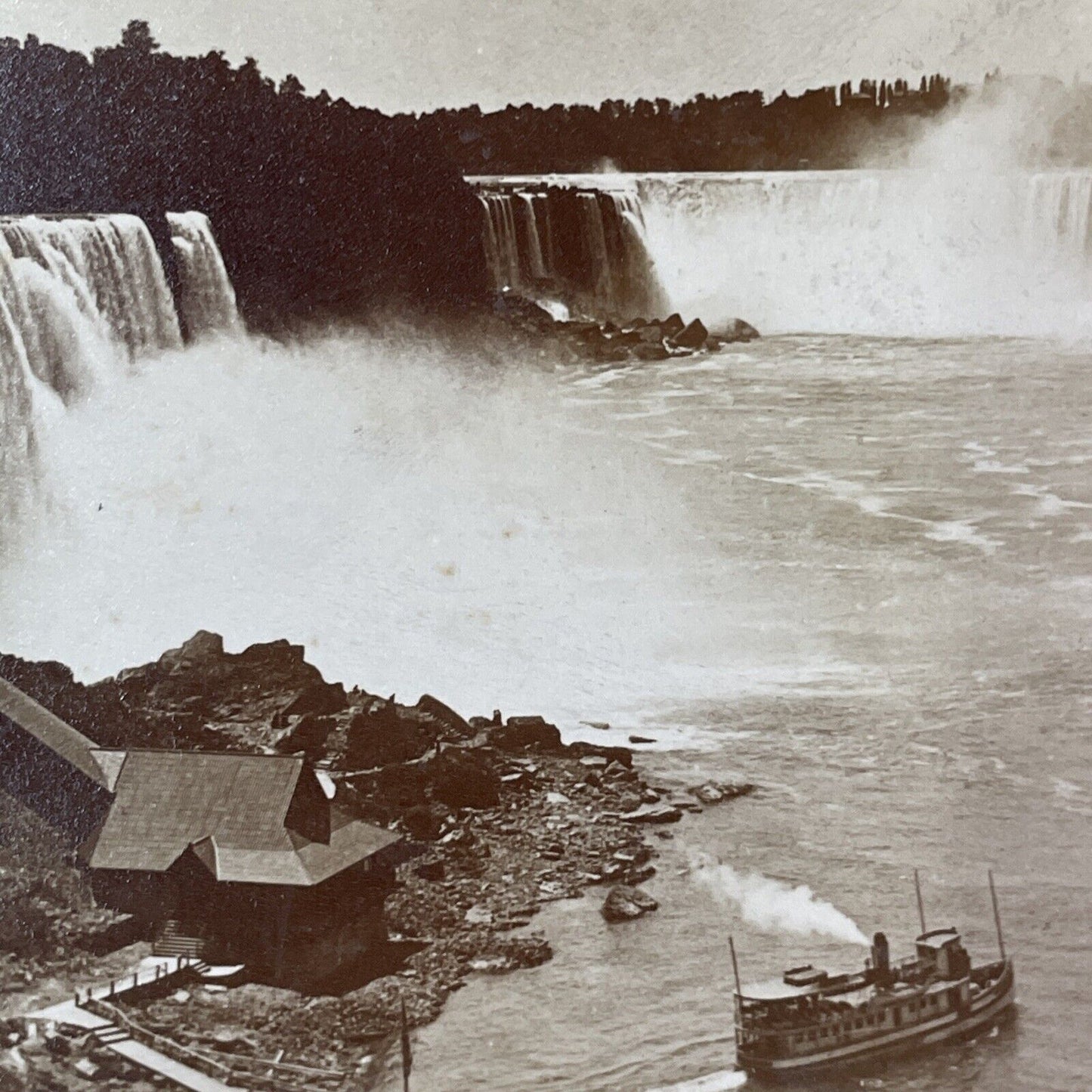 Maid of the Mist Leaving Ferry Dock Stereoview Niagara Falls c1898 Y1857
