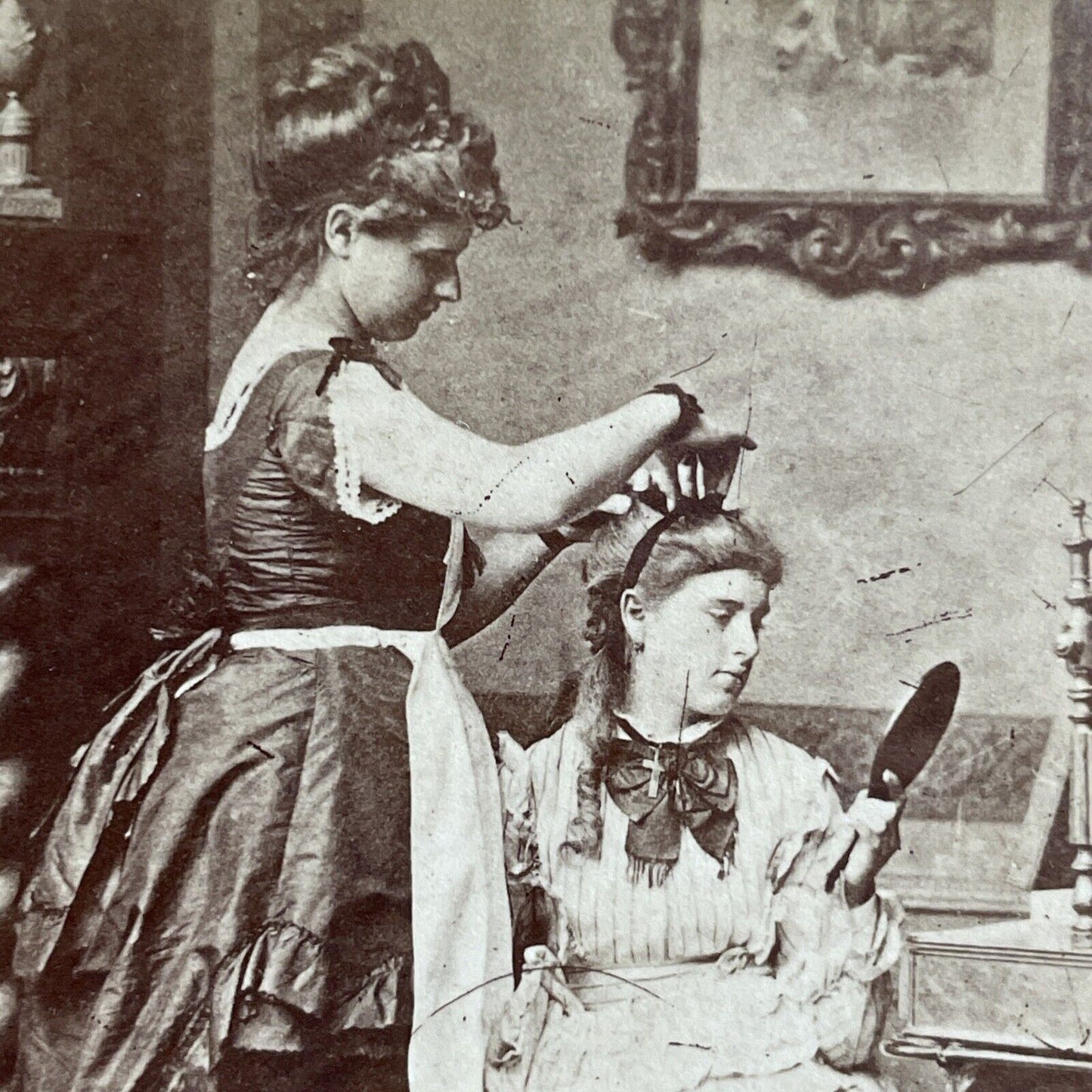 Antique 1870s Hairdresser Fixes Wealthy Womans Hair Stereoview Photo Card P4628