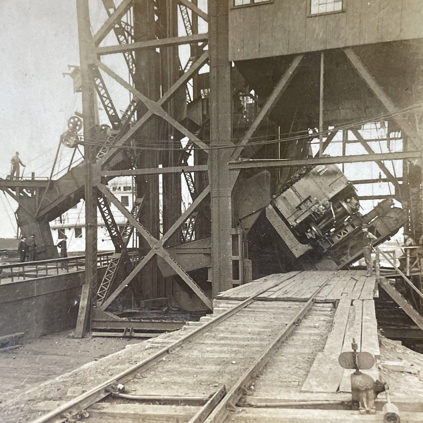 Antique 1909 Tipping A Train Loaded With Coal Stereoview Photo Card V3314