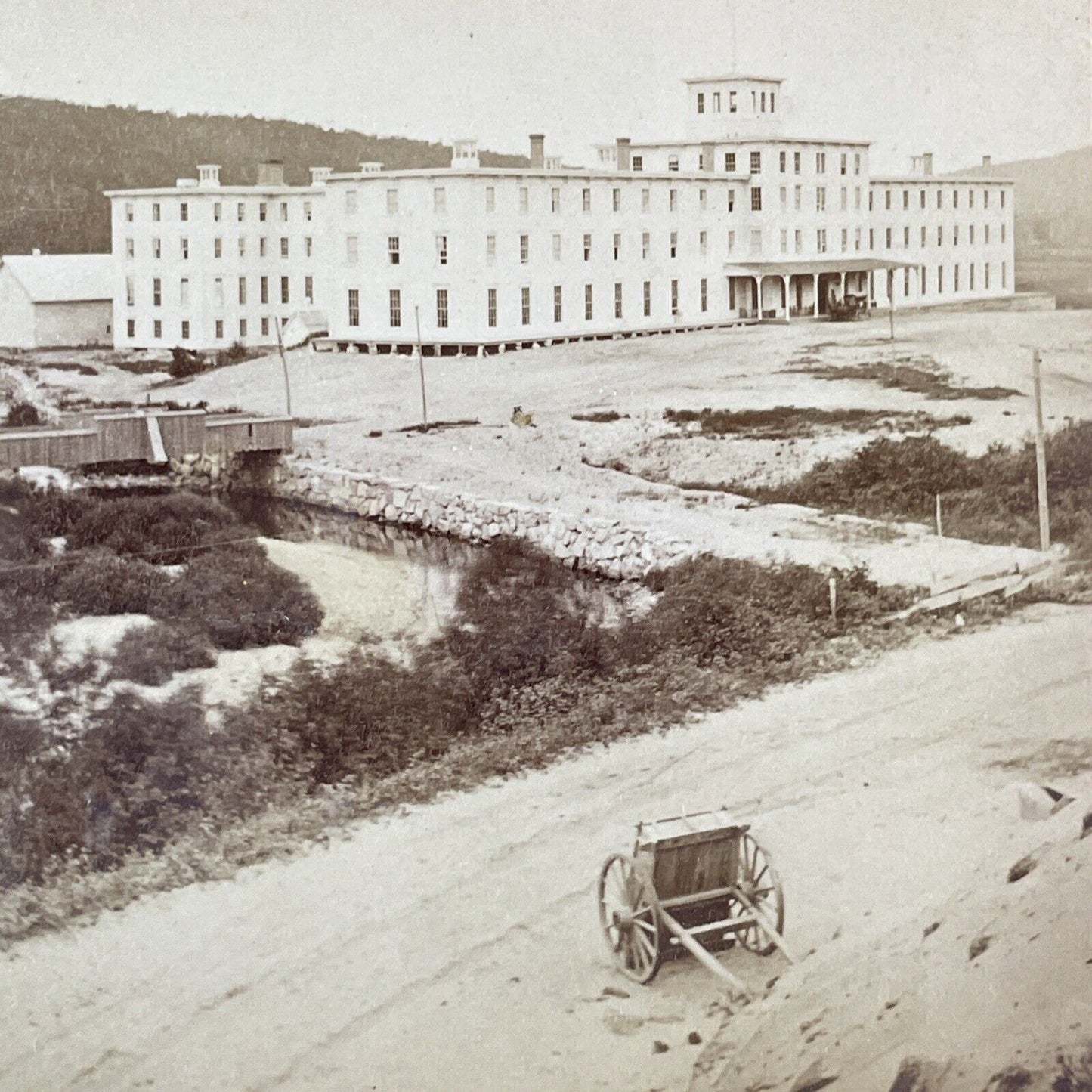 Fabyan House Construction Complete Stereoview New Hampshire c1870s Y1475