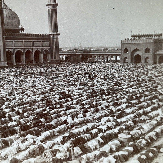 Antique 1903 Thousands Of Muslim Faithful Pray Delhi Stereoview Photo Card P1981