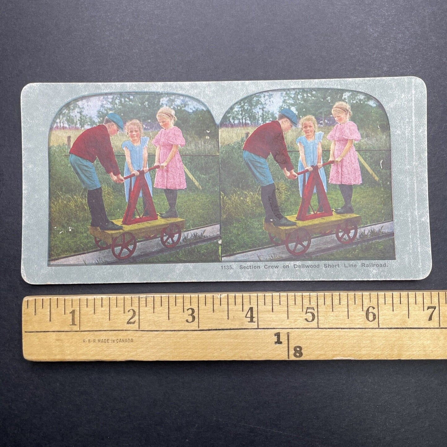 Antique 1898 Children Playing In The Beach Sand Stereoview Photo Card P580-039