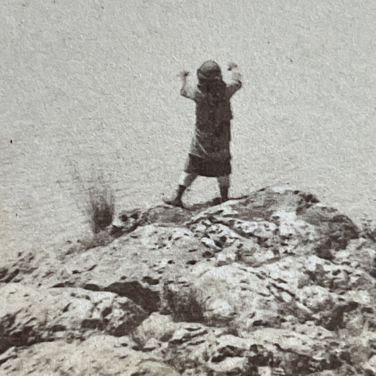 Antique 1900 Child Screaming At Cliff Edge Israel Stereoview Photo Card P4187