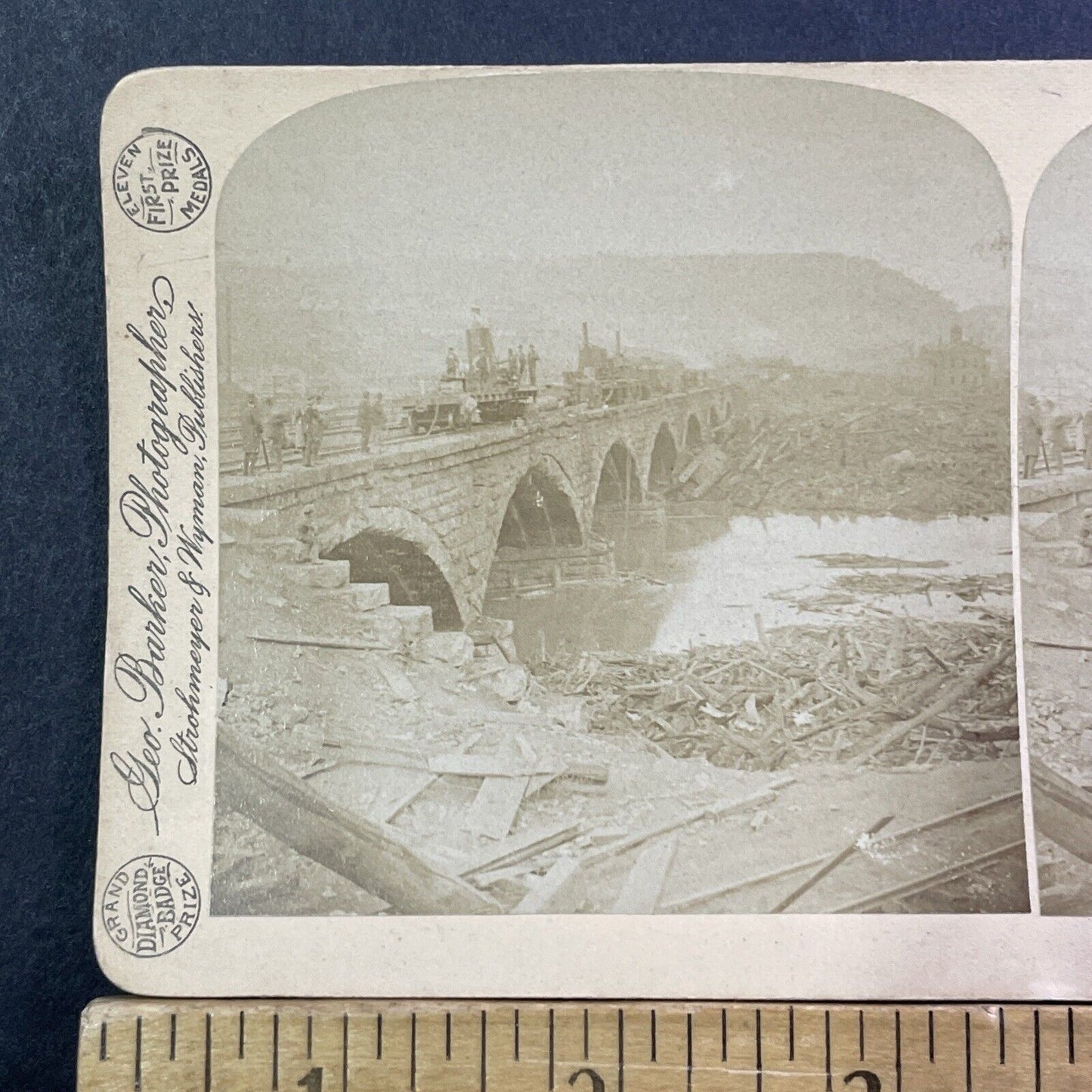 Stone Bridge Debris Johnstown Flood Stereoview George Barker Antique c1889 X2425